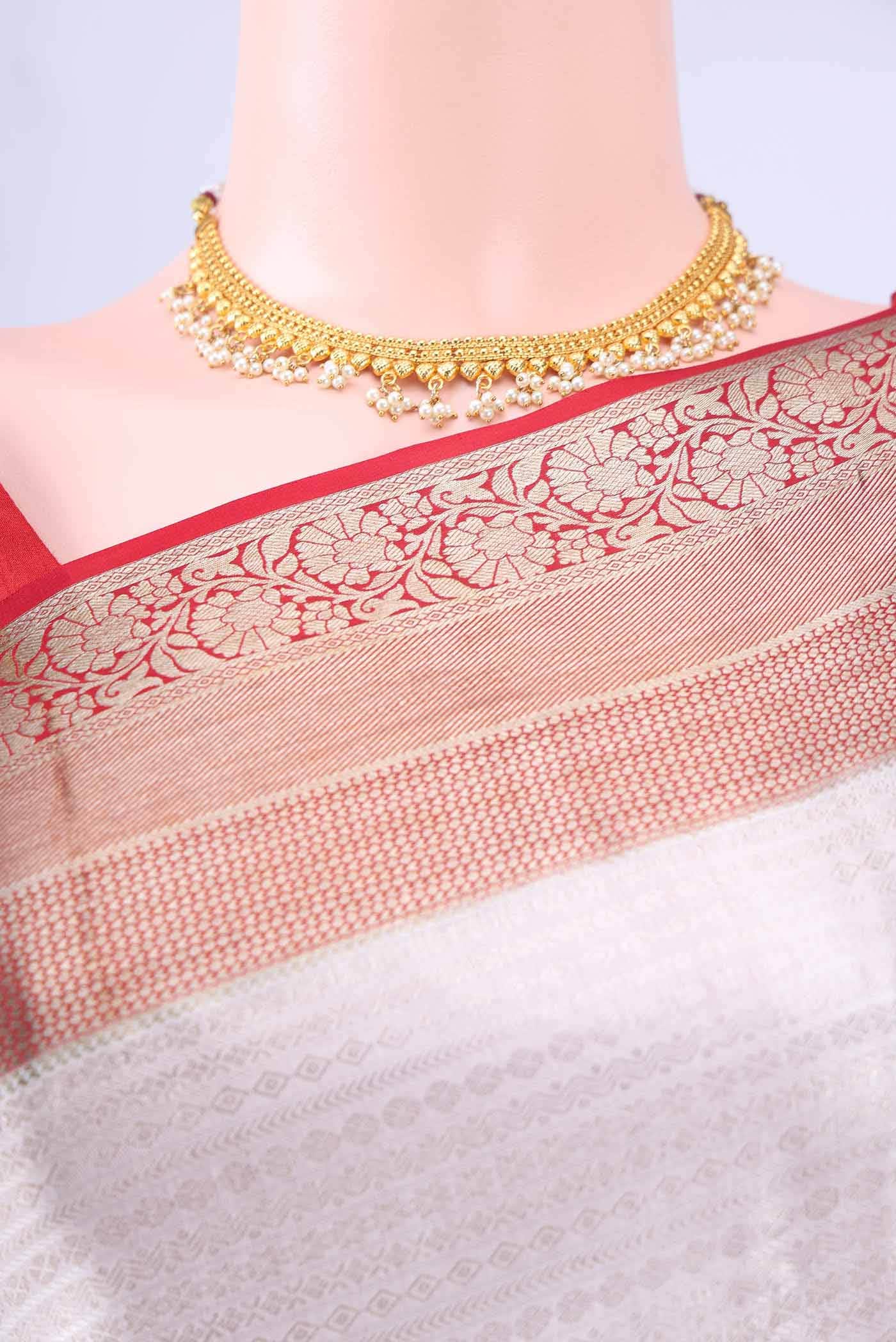 Pearl White Dual Tone Mysore Crepe Saree