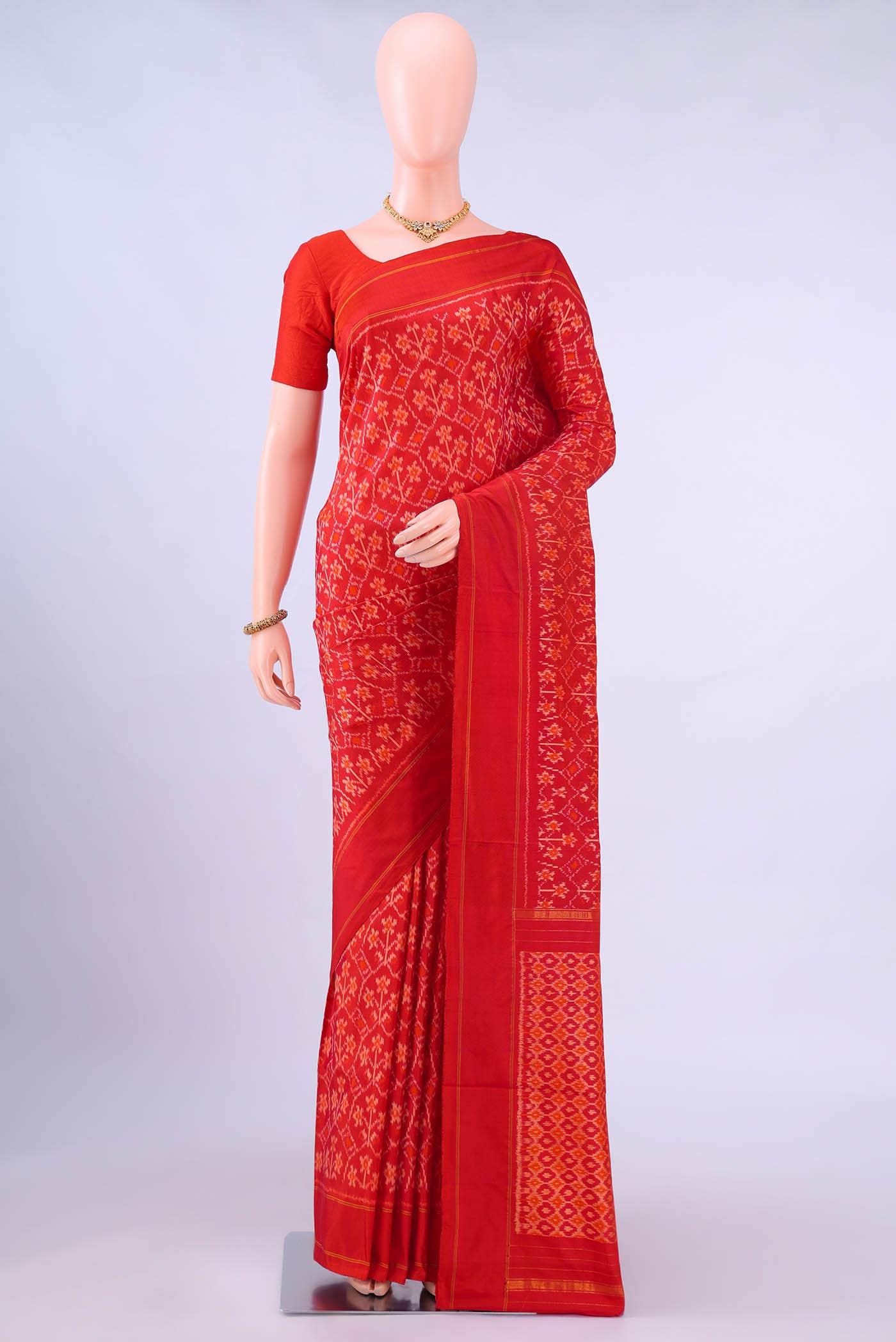 Imperial Red Pochampally Silk Saree