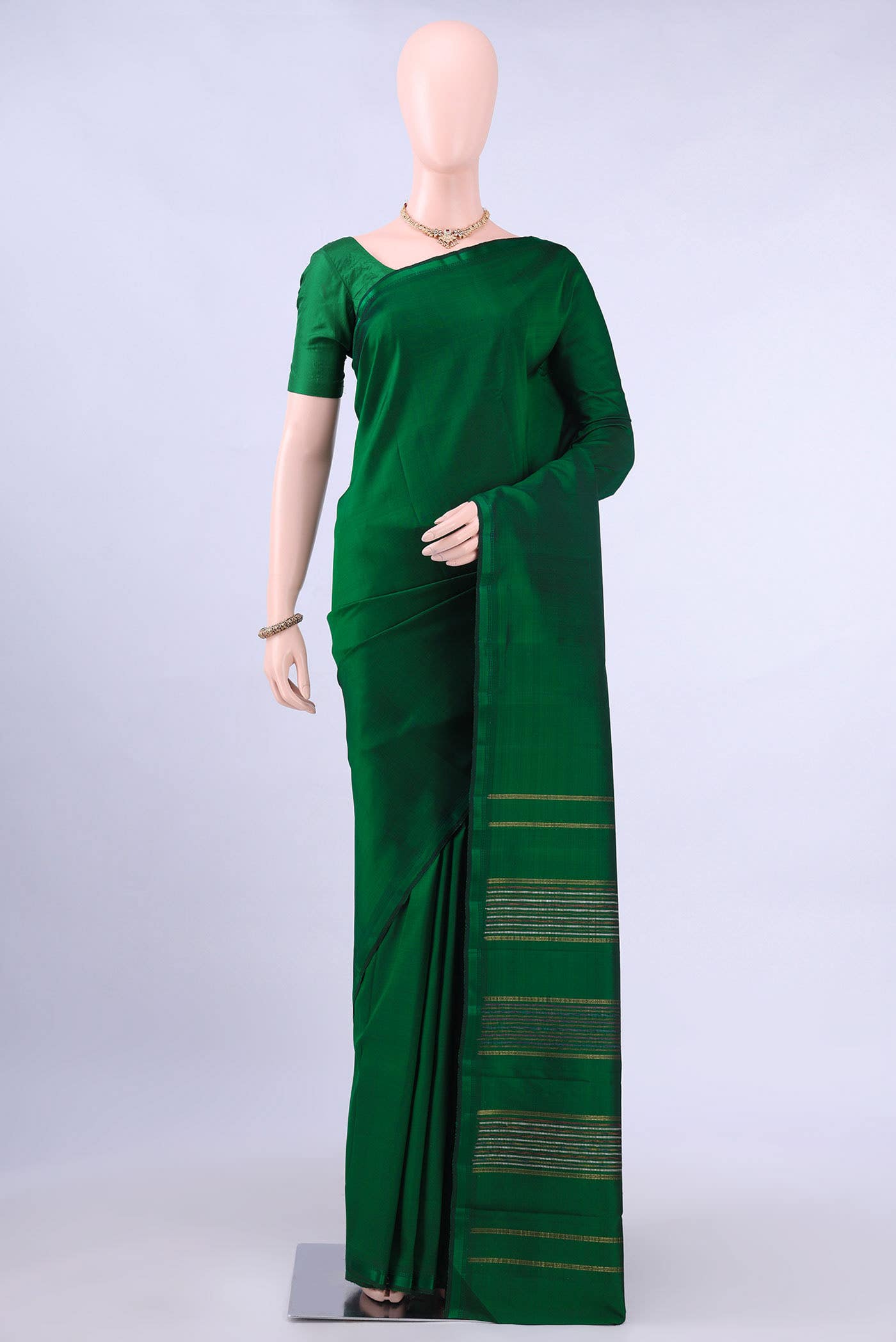 Bottle Green Kanchipuram Silk Saree