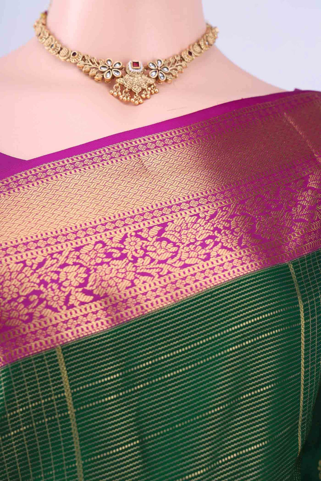Bottle Green Nangavalli Silk [ Salem ] Saree