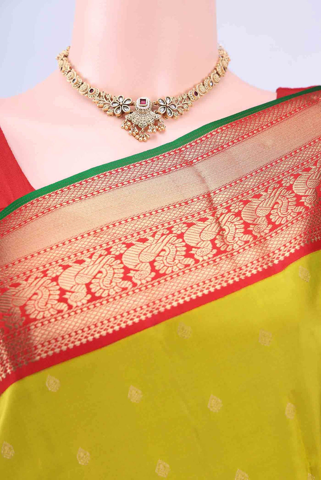 Parrot Green Nangavalli Silk [ Salem ] Saree