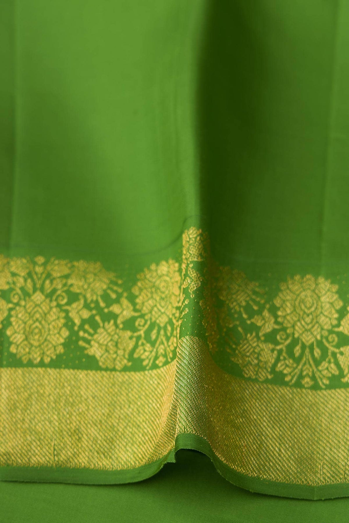 Mayilkan-Red Kanchipuram Silk Saree