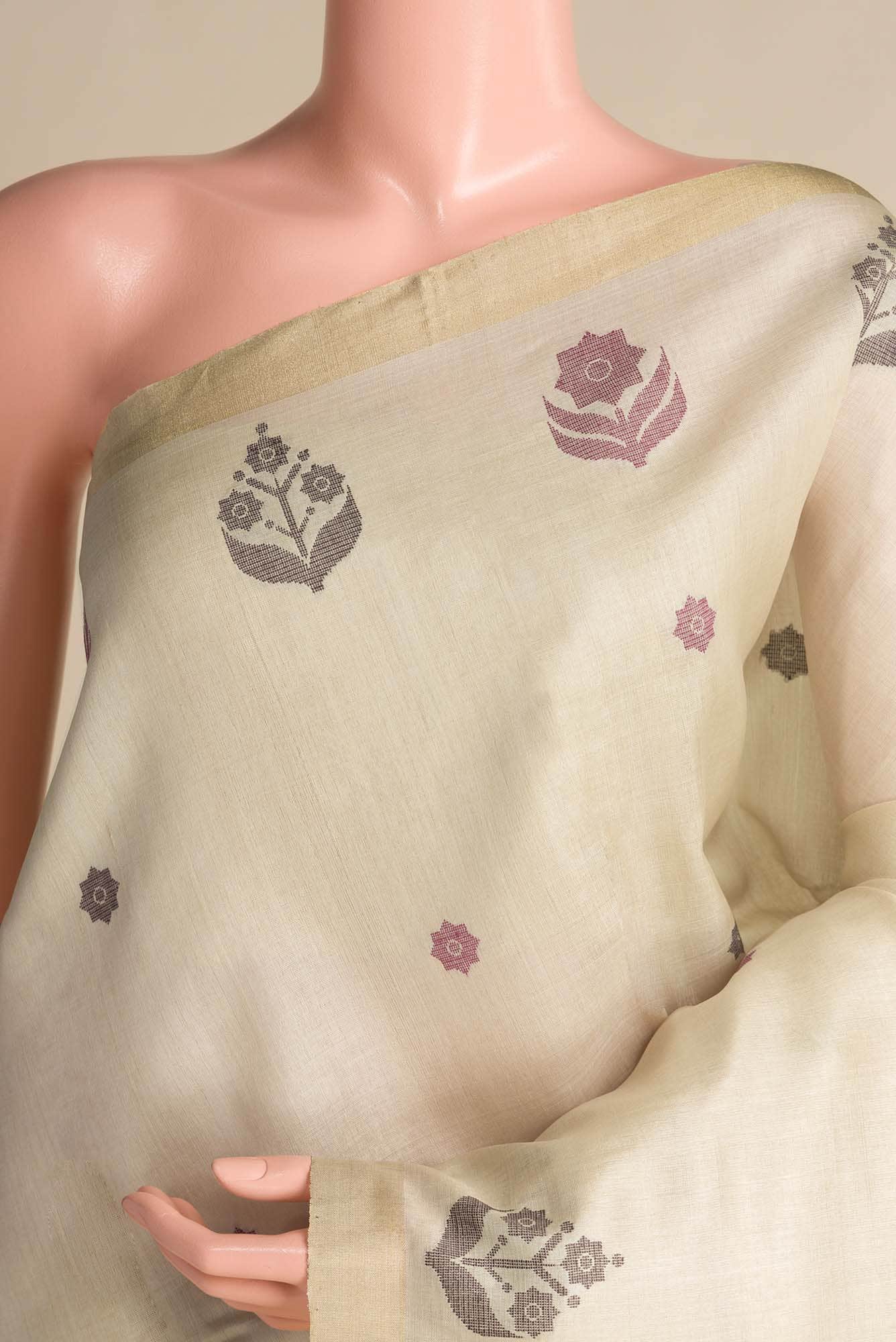 Lost in Fields-Cream Bhagalpuri Tussar Silk Saree