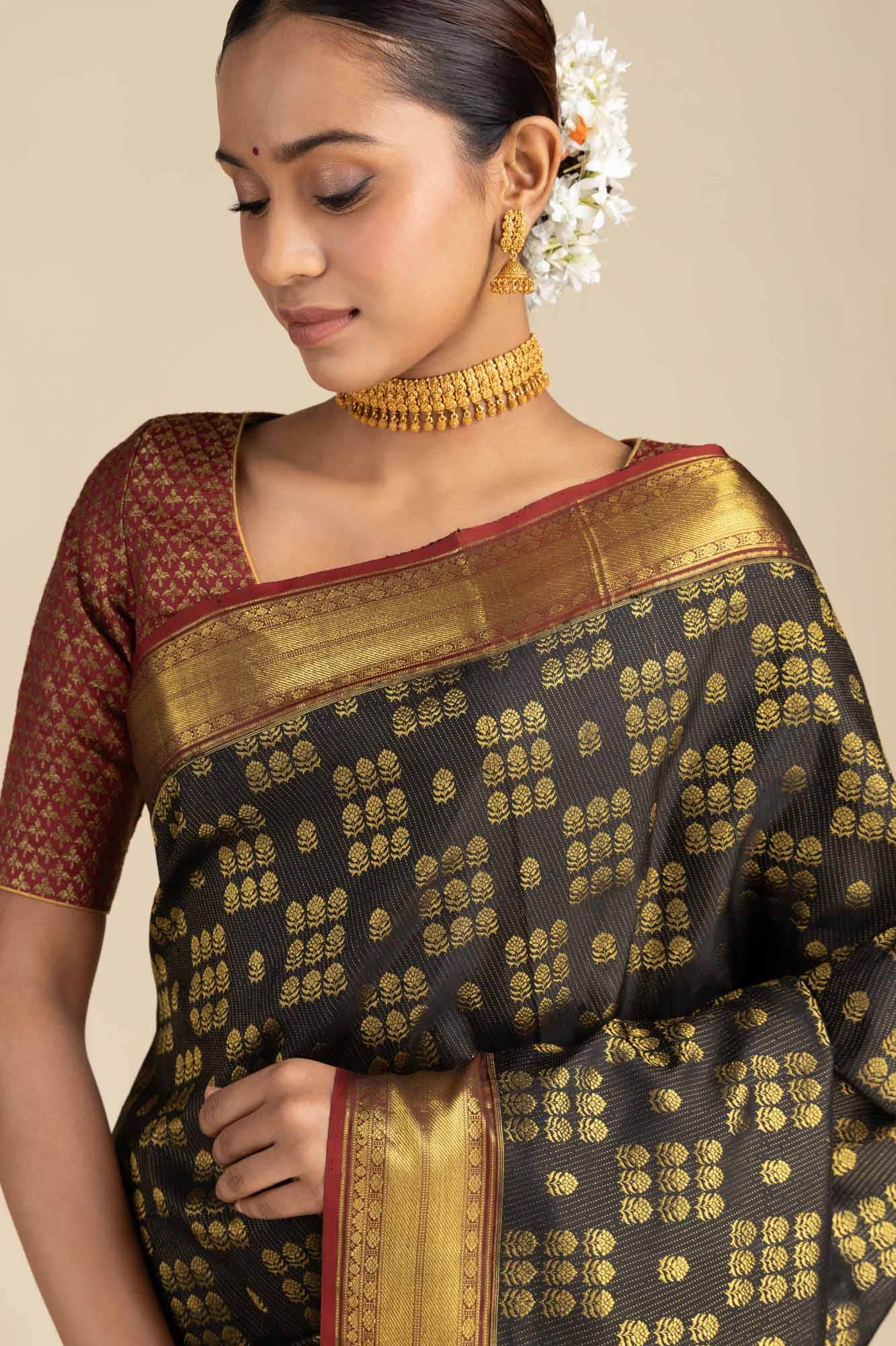 Kanaka-Black Kanchipuram Silk Saree