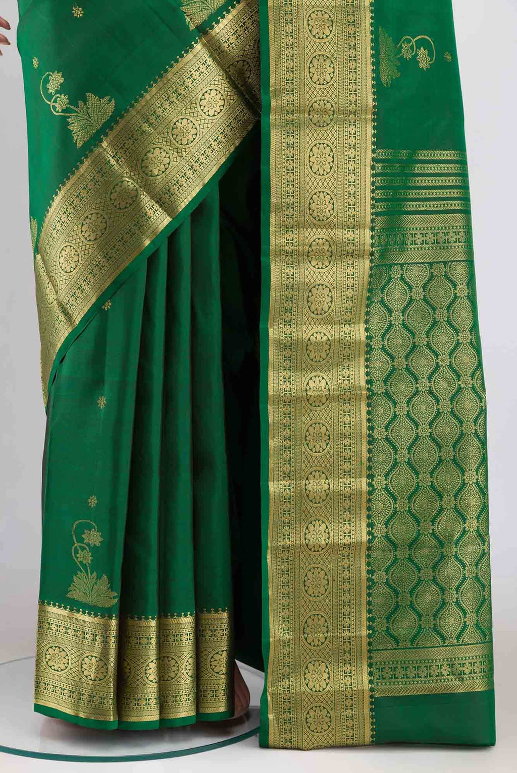 Tarangini-Green Kanchipuram Silk Saree