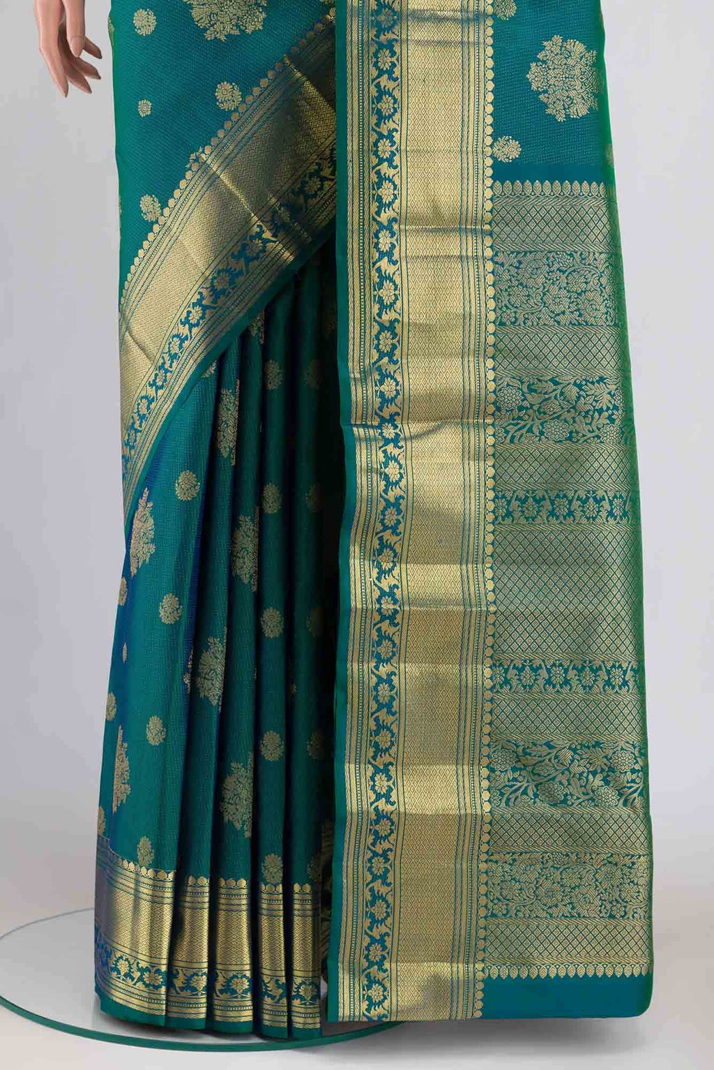 Kavini-Blue with Green Dual Tone Kanchipuram Silk Saree