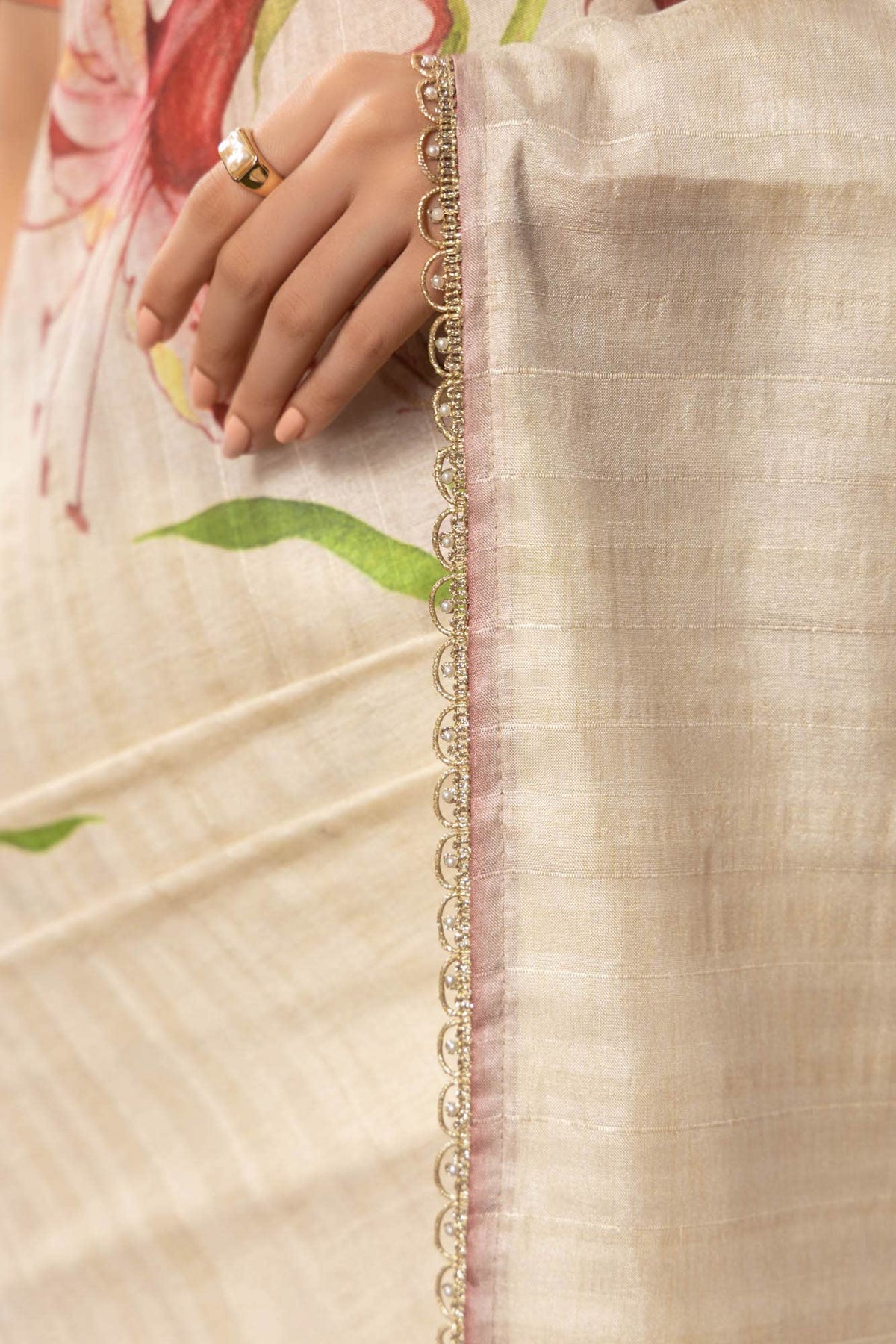 Tempest Lilies-Cream Tussar Silk Saree