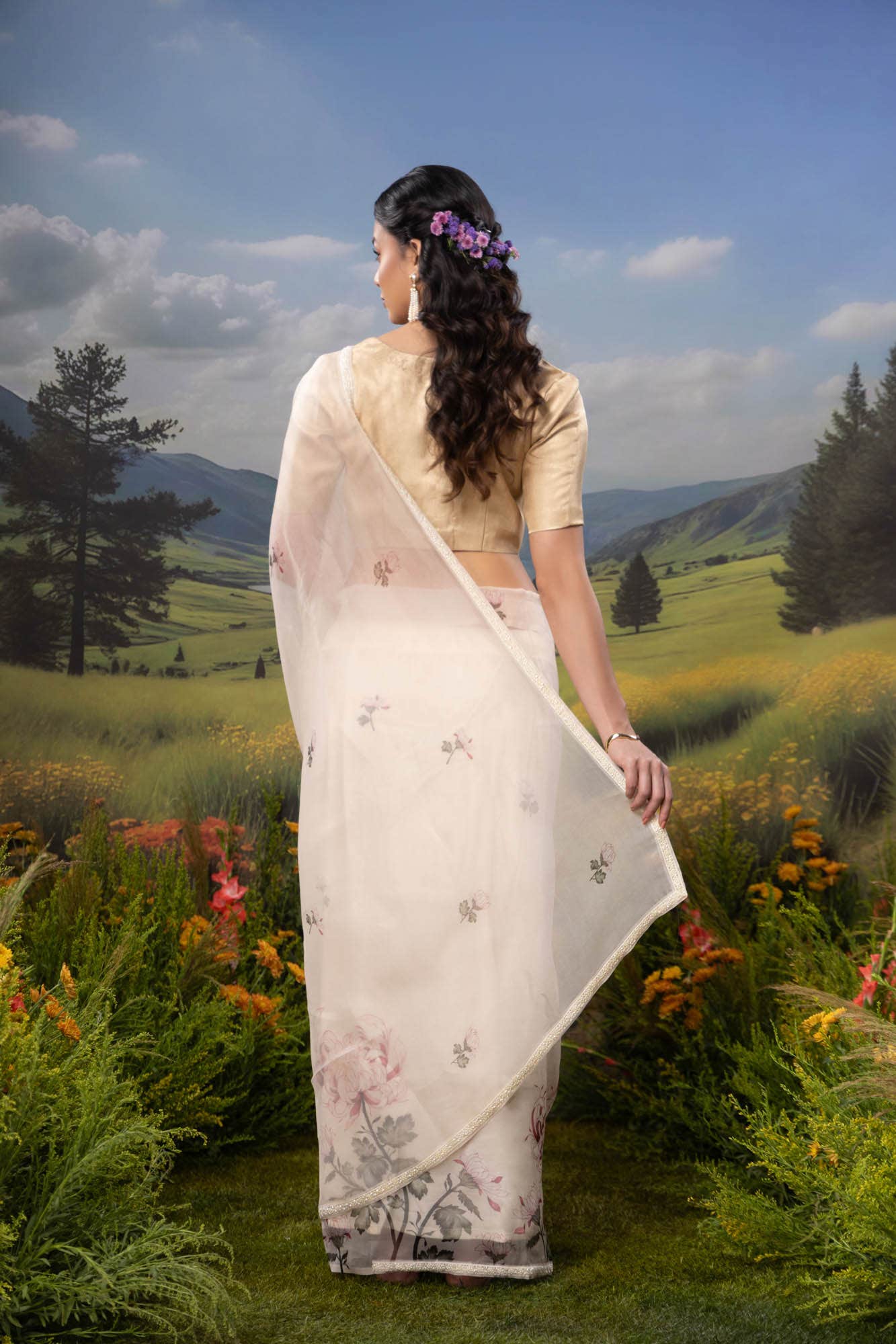 Fields of Crysanthemum-Cream Pure Organza Silk Saree
