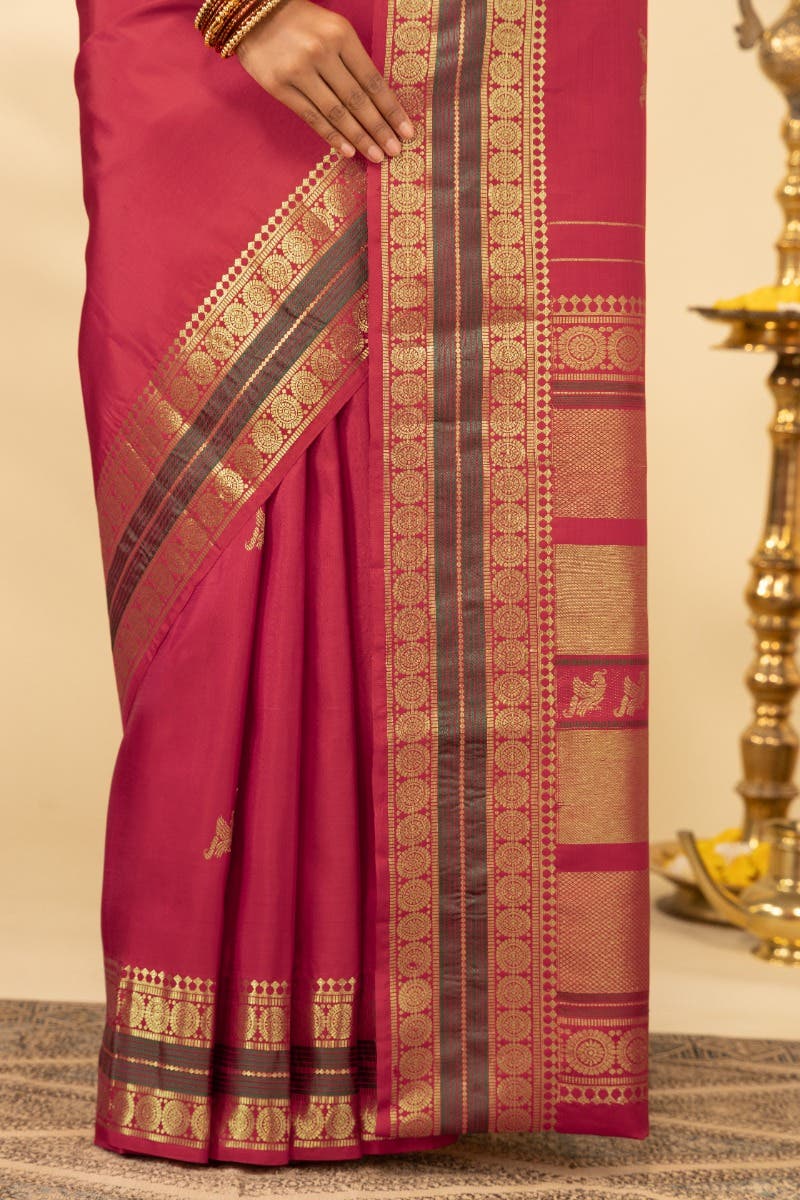 Madhuvam-Red Kanchipuram Silk Saree