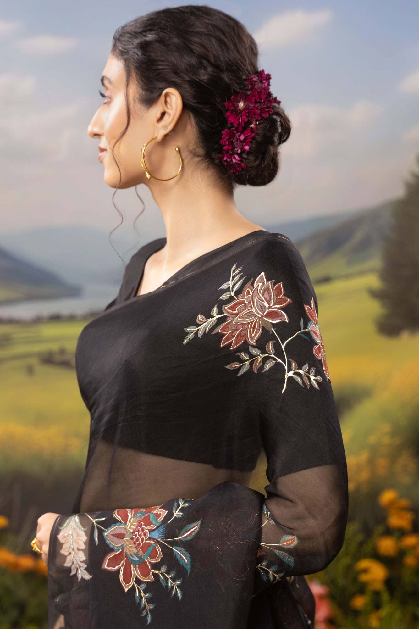Dawn and Dusk-Gold & Black Pure Organza Silk Saree