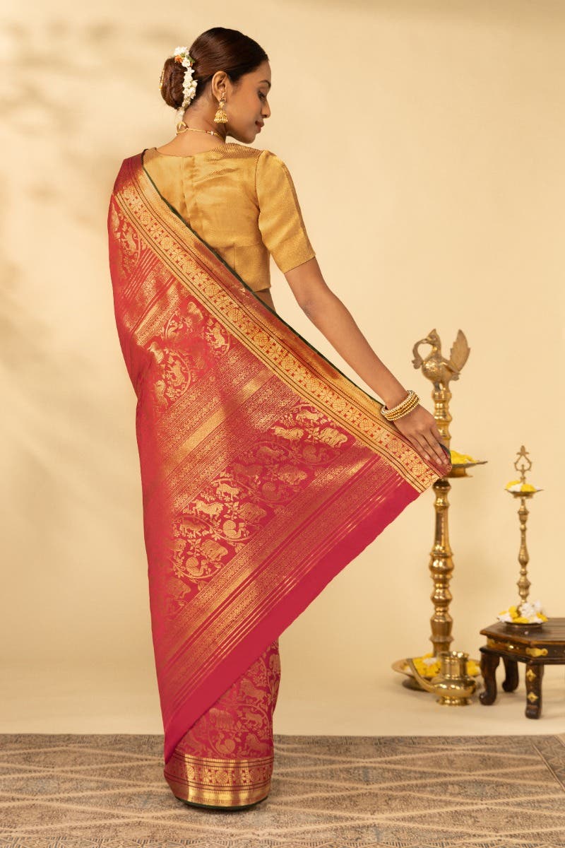 Vanalakshmi-Red Kanchipuram Silk Saree