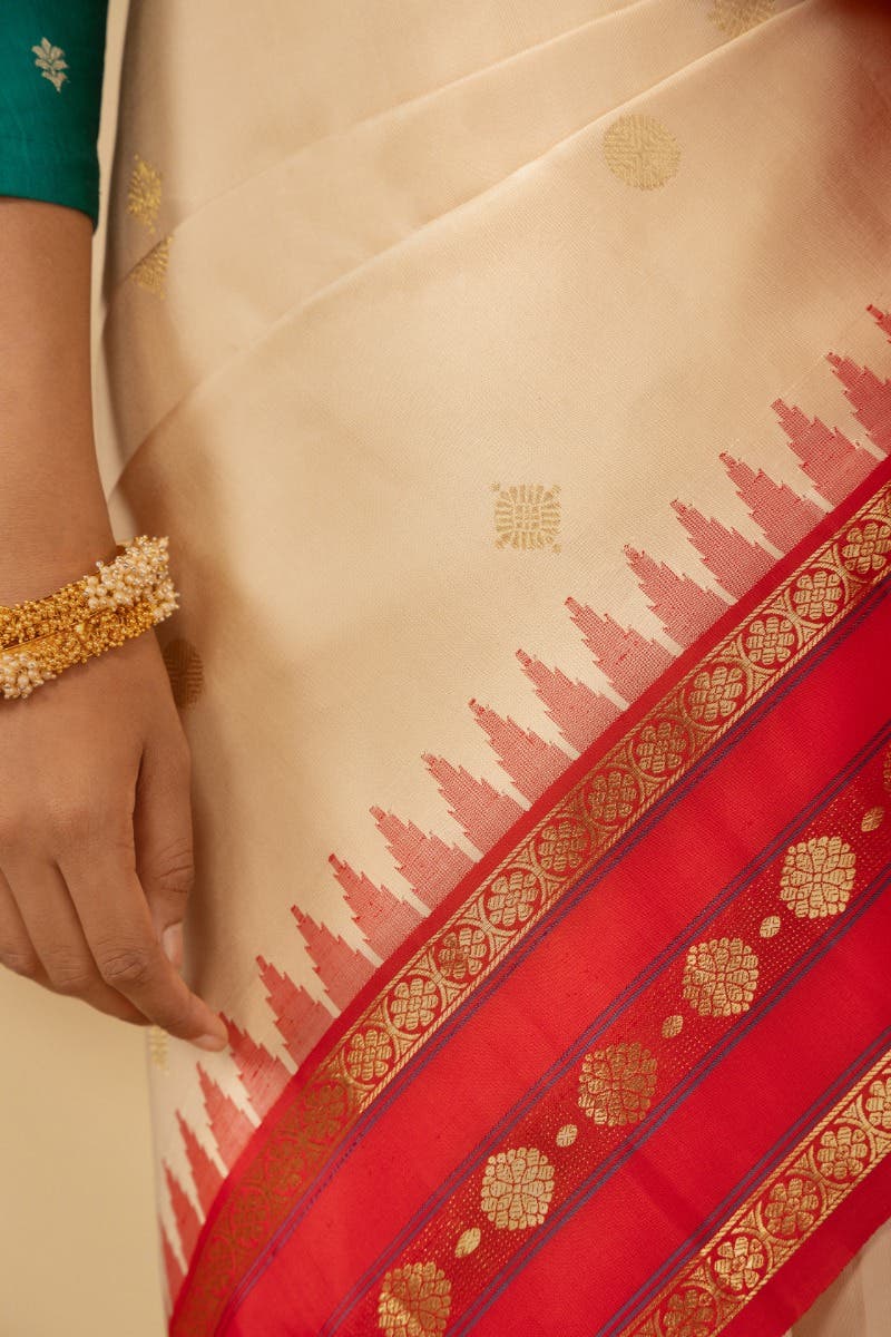 Kamalam-Off White Kanchipuram Silk Saree