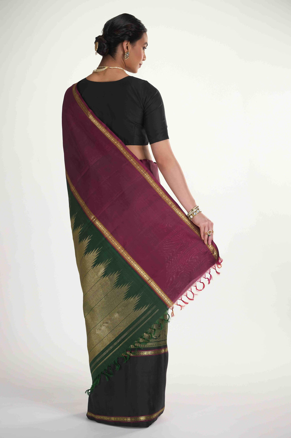 Nritya-Pure Silk Pure Gold Zari Green Kanchipuram Saree