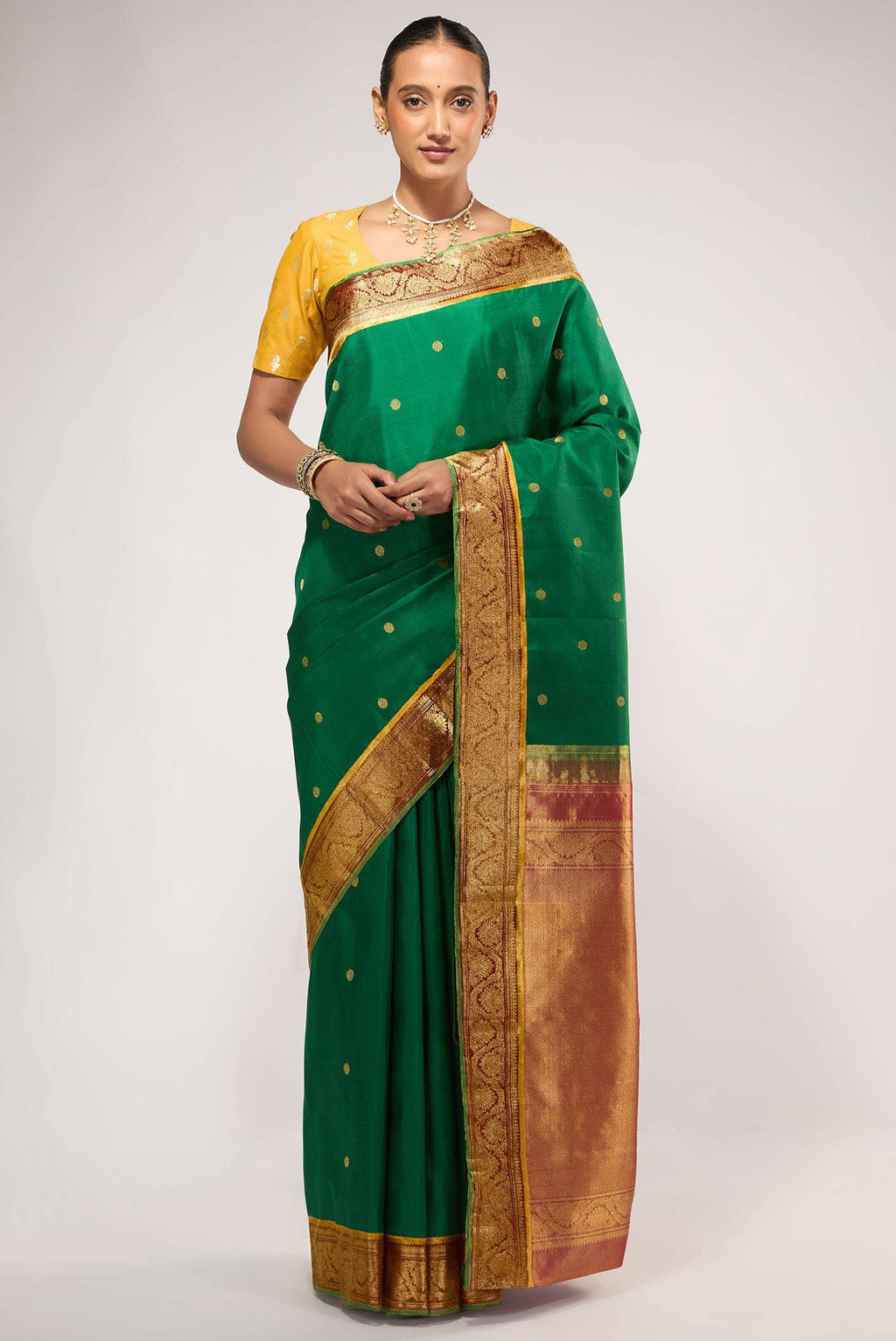Suvarna-Pure Silk Pure Gold Zari Green Kanchipuram Saree