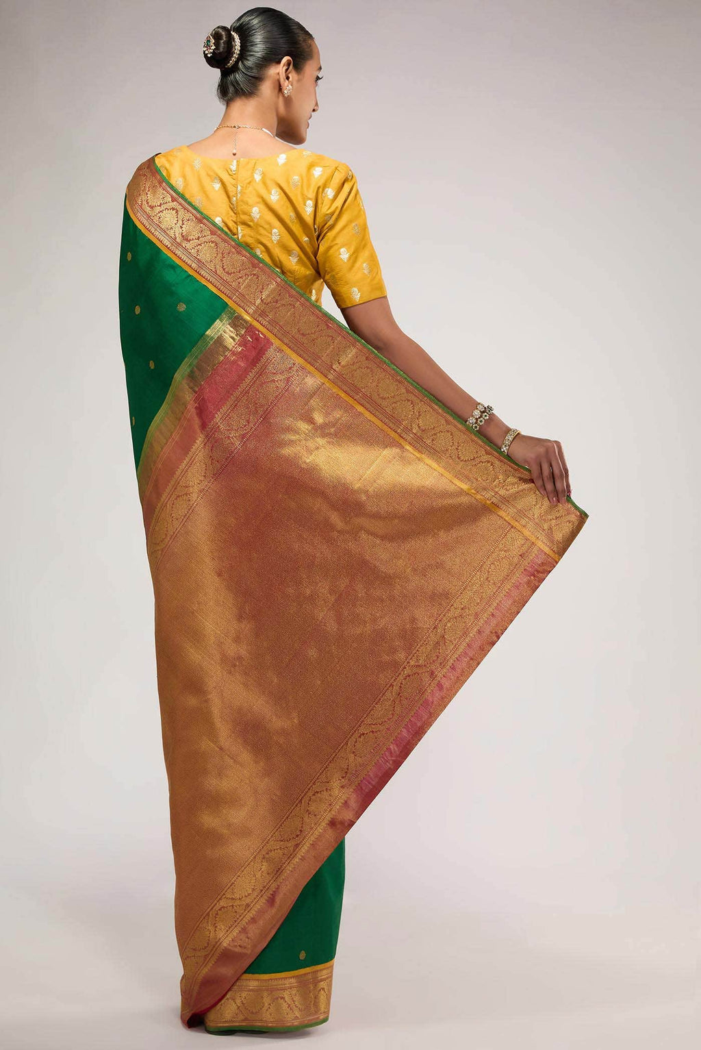 Suvarna-Pure Silk Pure Gold Zari Green Kanchipuram Saree