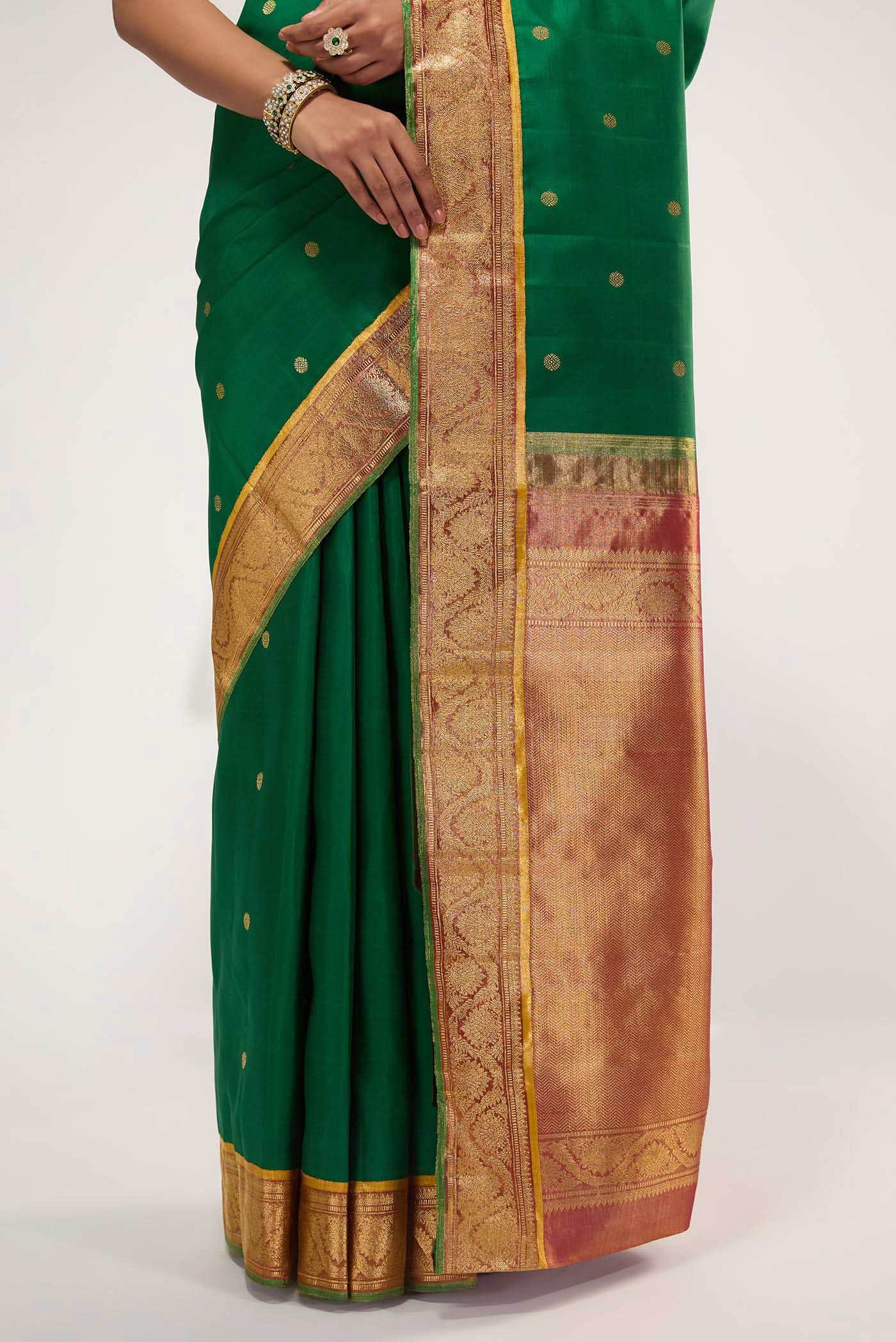 Suvarna-Pure Silk Pure Gold Zari Green Kanchipuram Saree