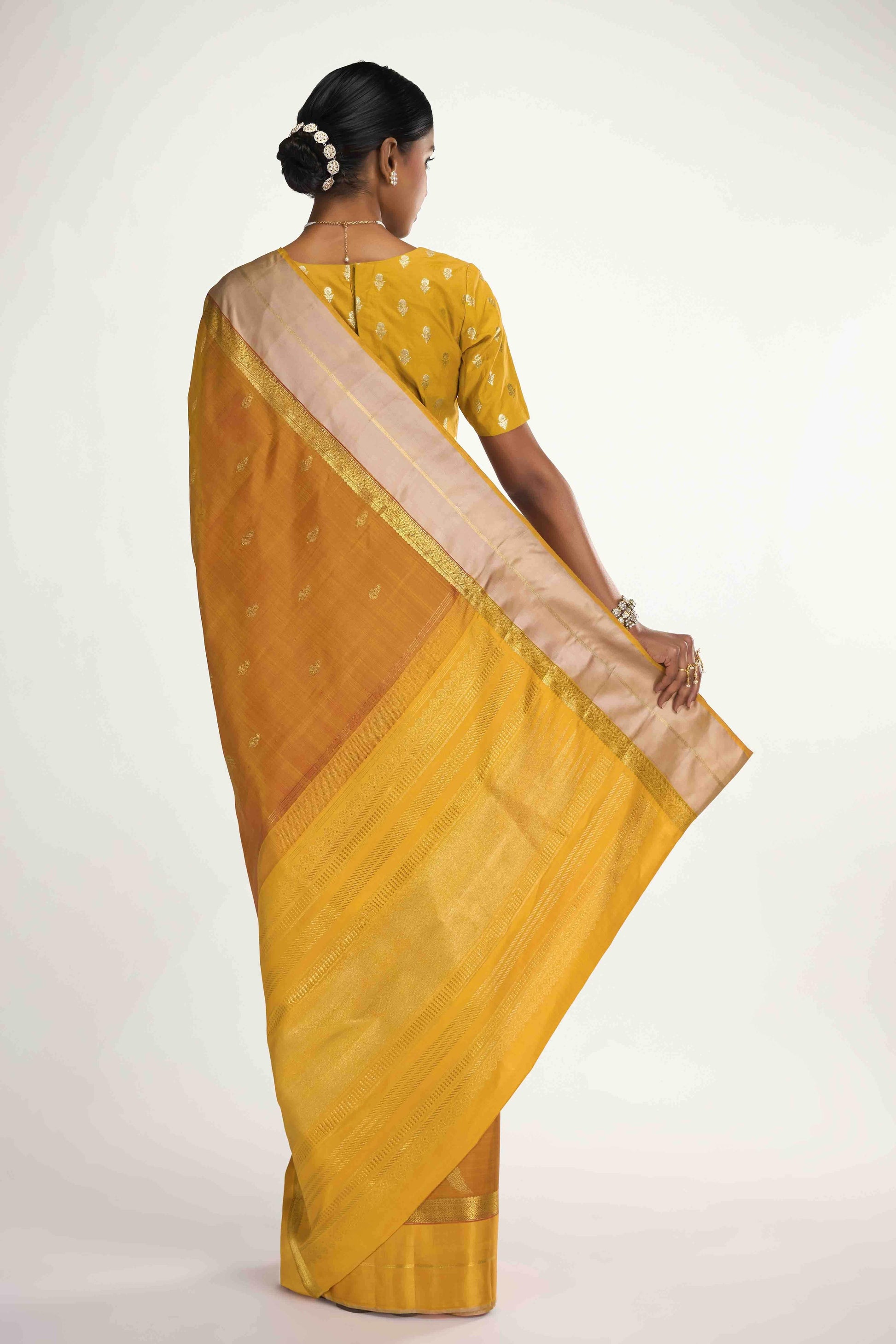 Varnika-Pure Silk Pure Gold Zari Yellow with Pink Dual Tone Kanchipuram Saree