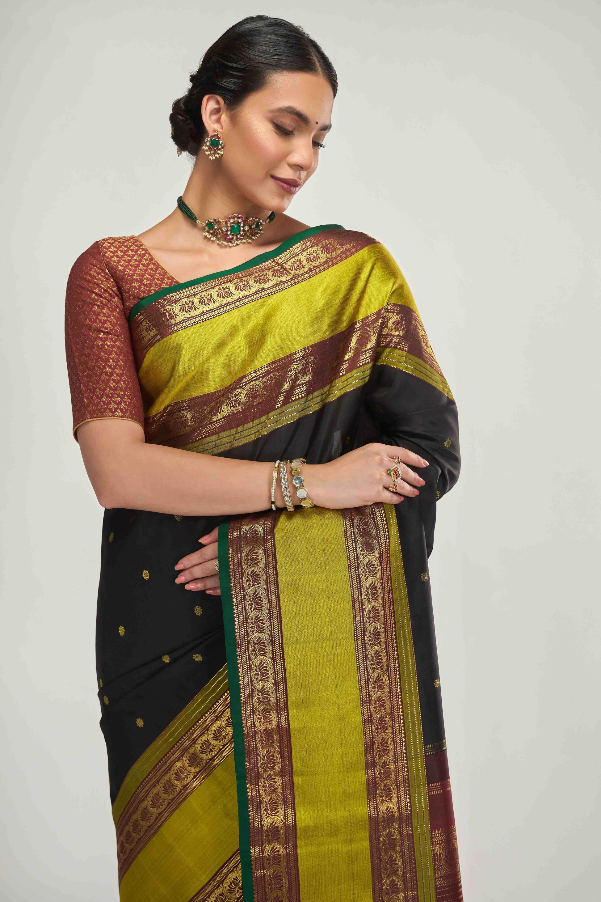 Tamira-Pure Silk Pure Gold Zari Black Kanchipuram Saree