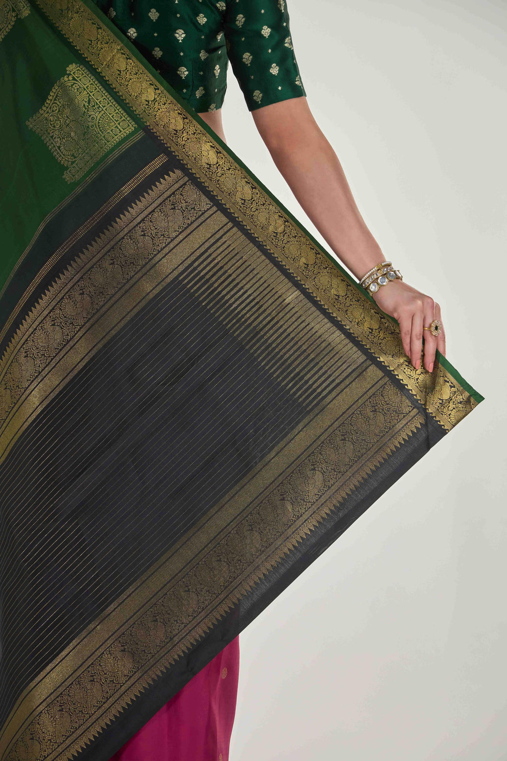 Dvisha-Pure Silk Pure Gold Zari Arraku Red Kanchipuram Saree