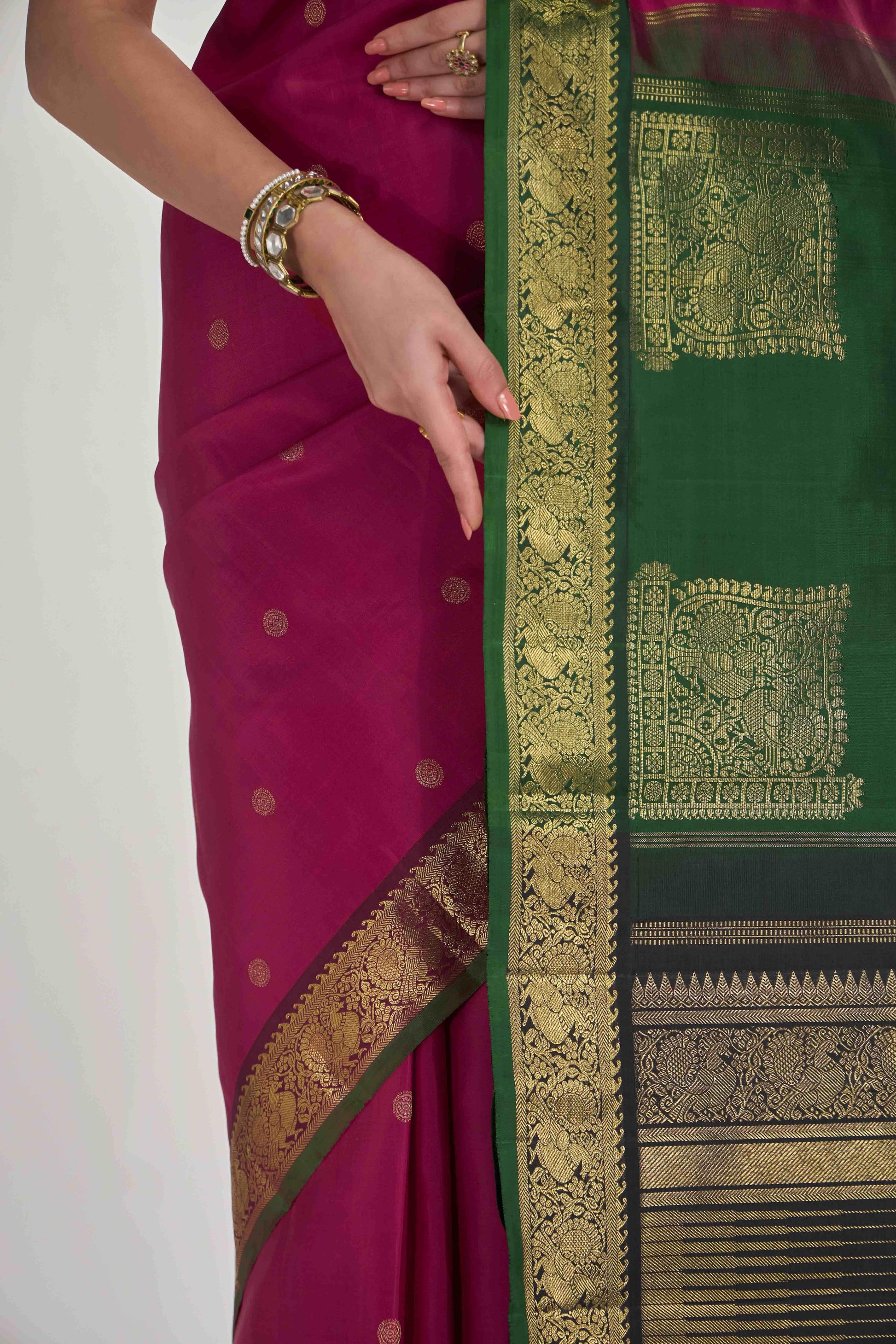 Dvisha-Pure Silk Pure Gold Zari Arraku Red Kanchipuram Saree