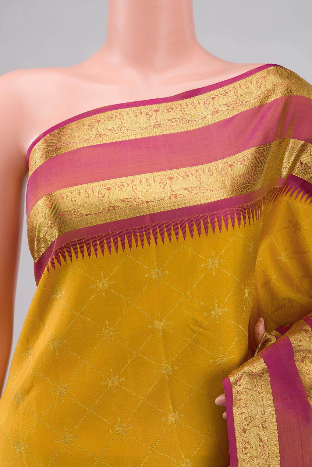 Vaidehi-Mustard Yellow Kanchipuram Silk Saree