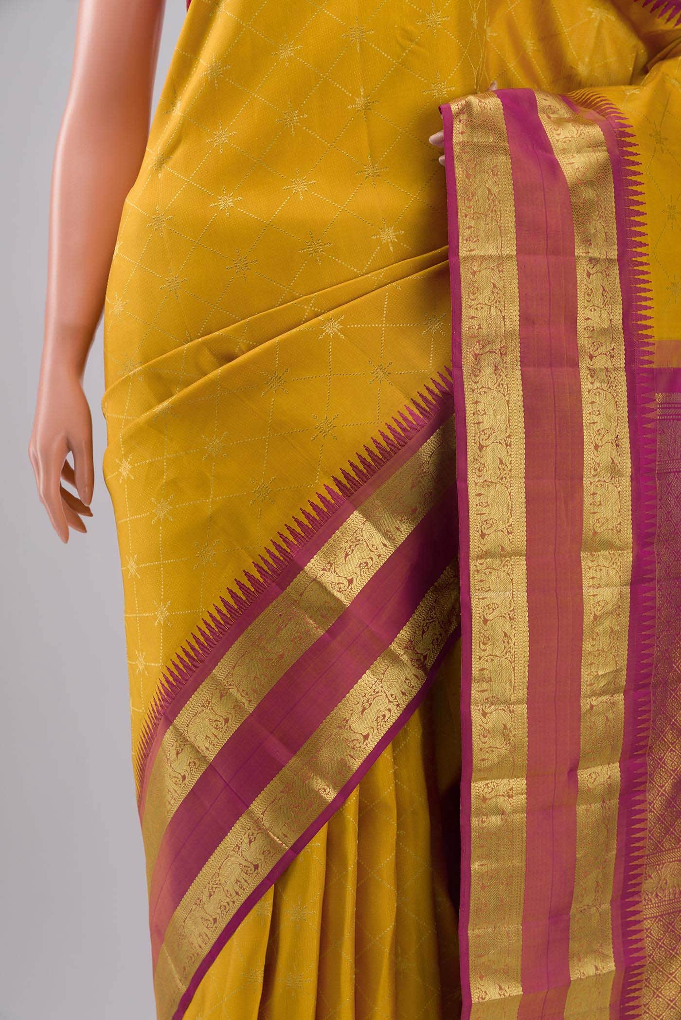 Vaidehi-Mustard Yellow Kanchipuram Silk Saree