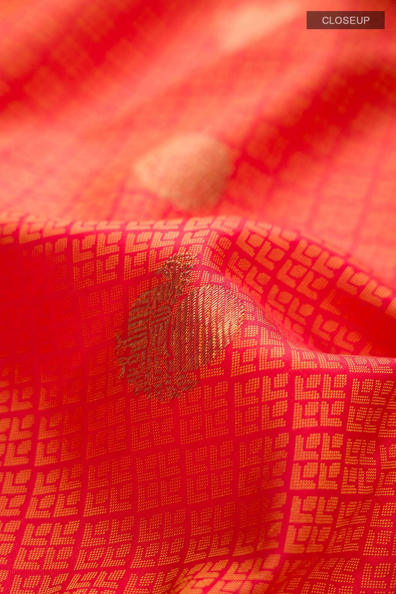 Red Dual Tone Kanchipuram Silk Saree