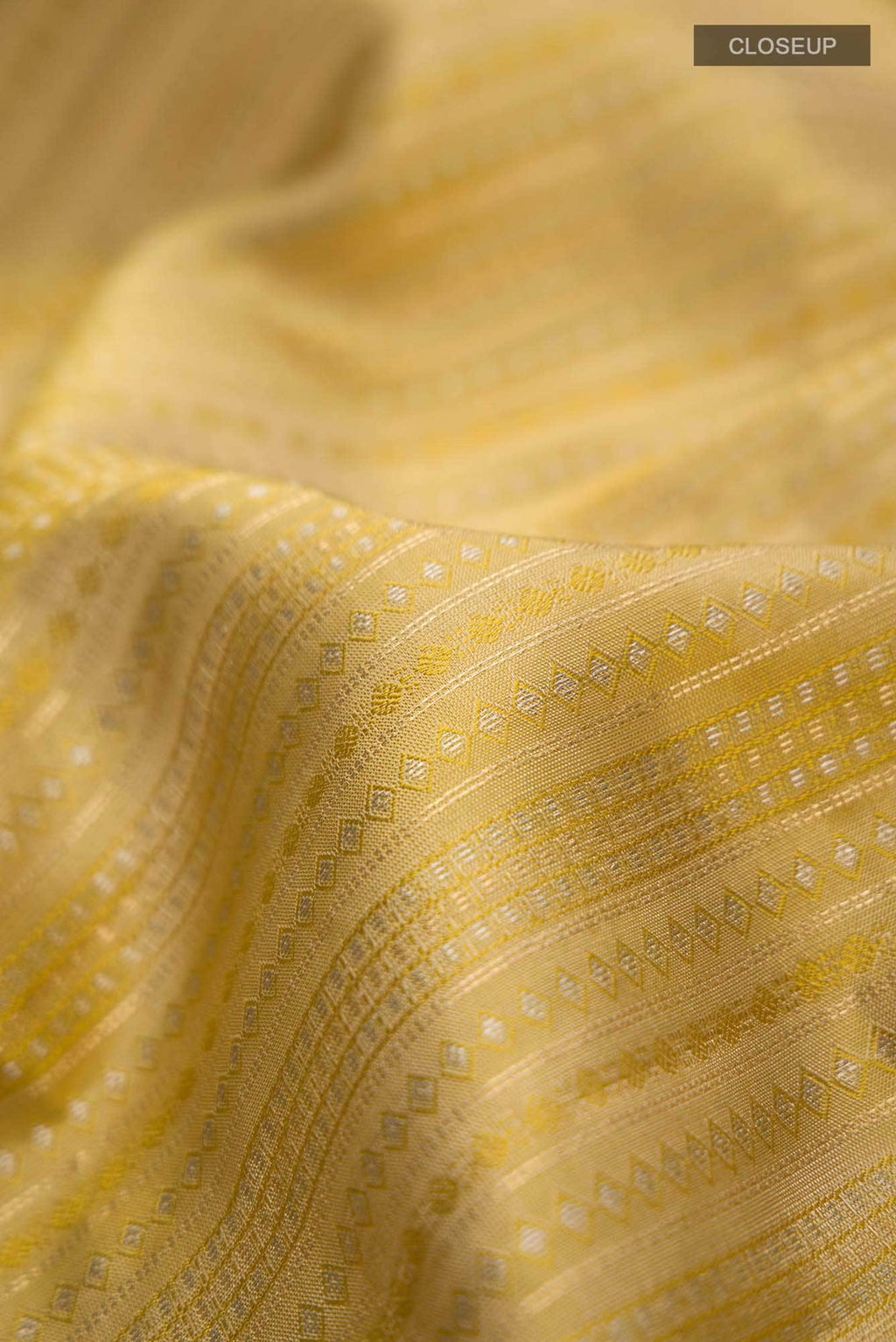Beige with Green Dual Tone Kanchipuram Silk Saree