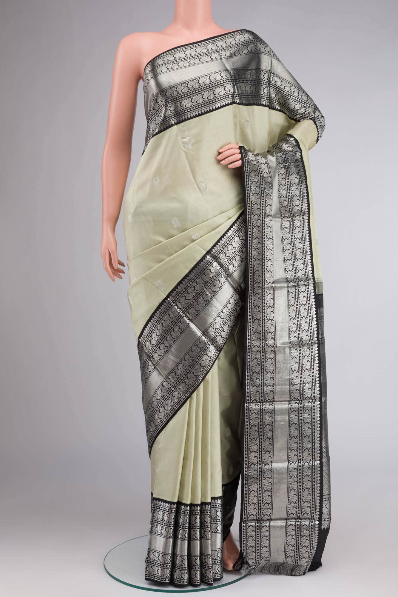 Green Kanchipuram Silk Saree