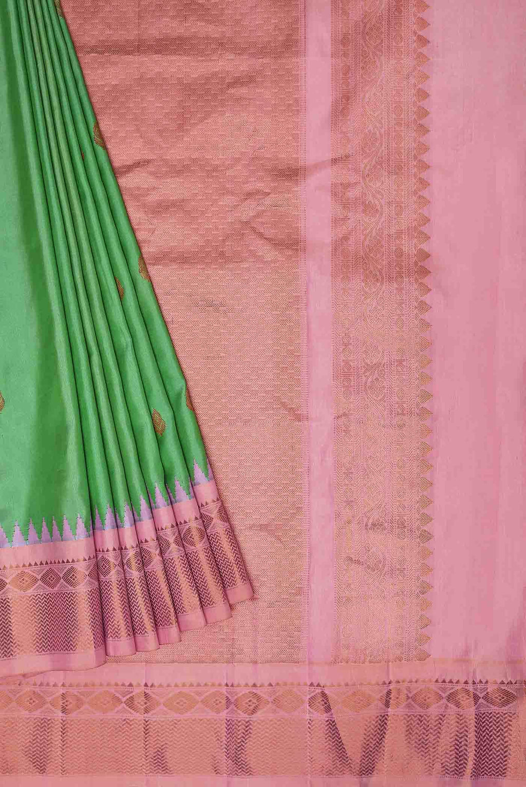 Green Gadwal Silk Saree
