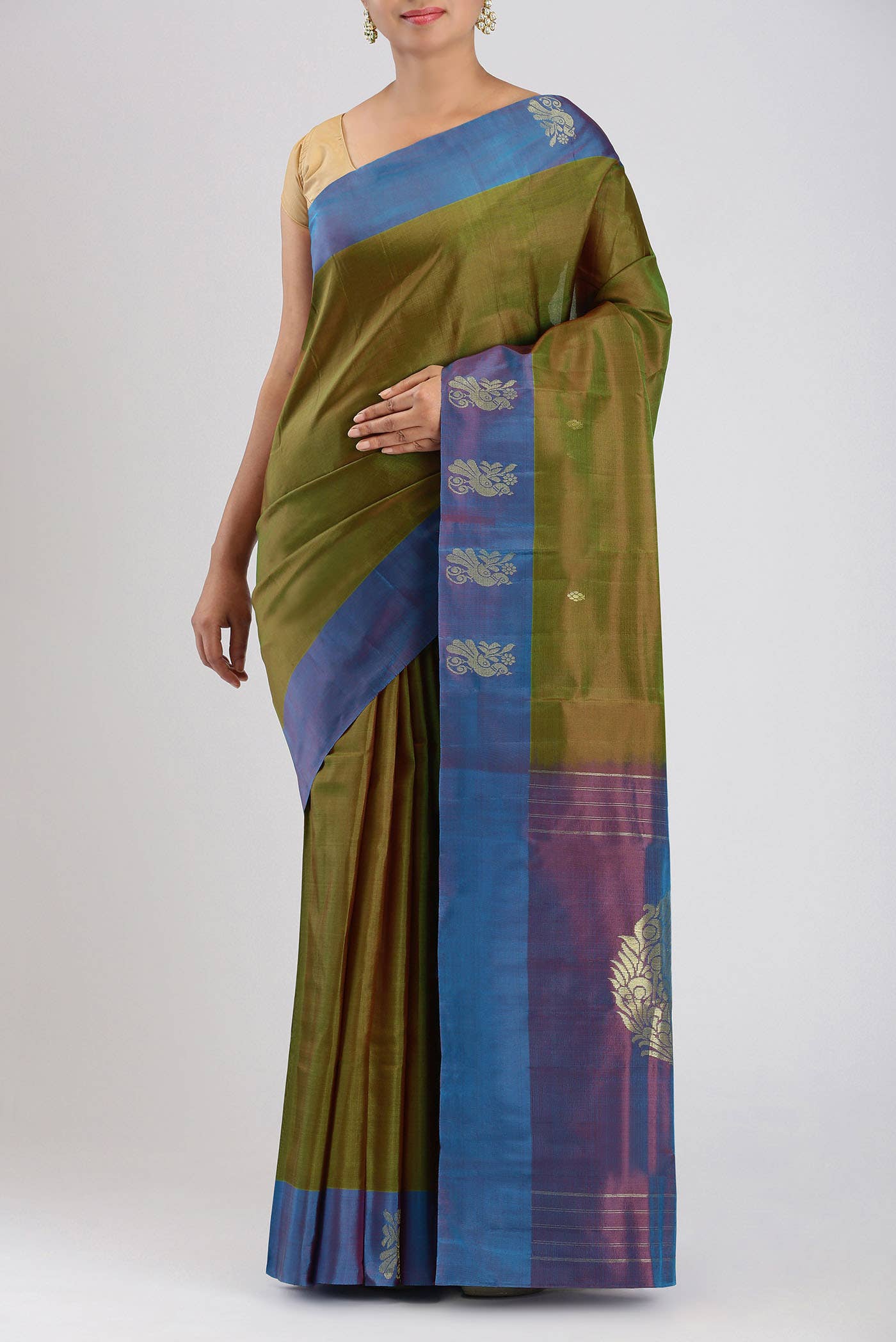 Green with Red Dual Tone Kanchipuram Silk Saree