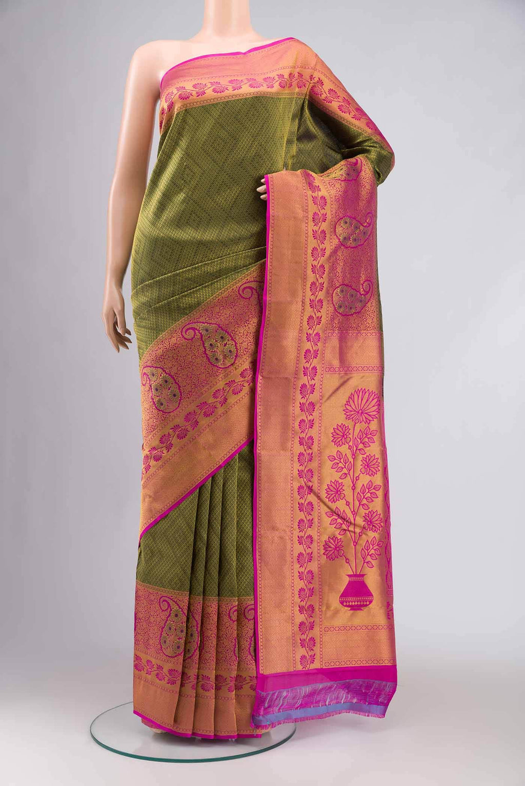 Bottle Green Kanchipuram Silk Saree
