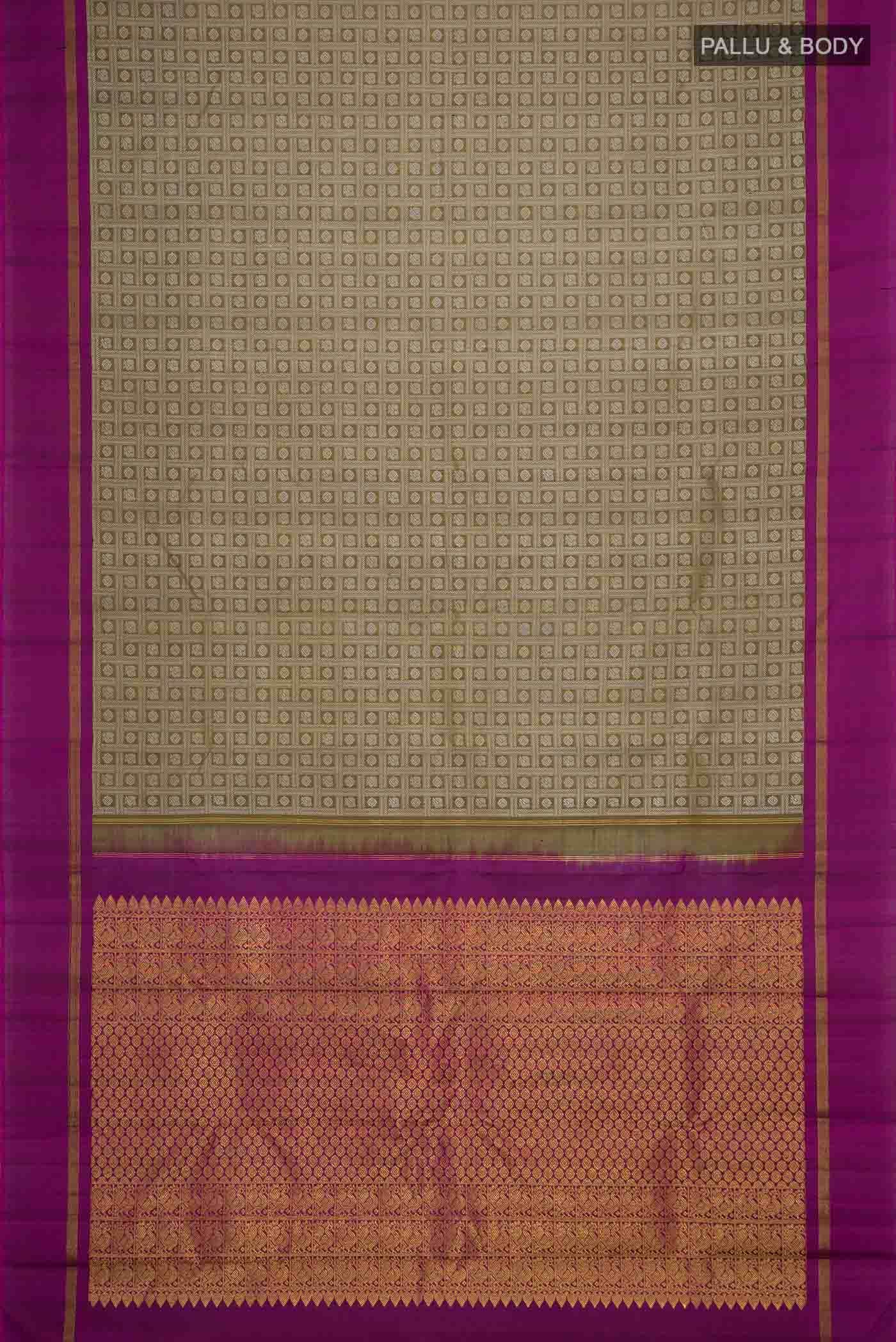 Mehandi Green Kanchipuram Silk Saree