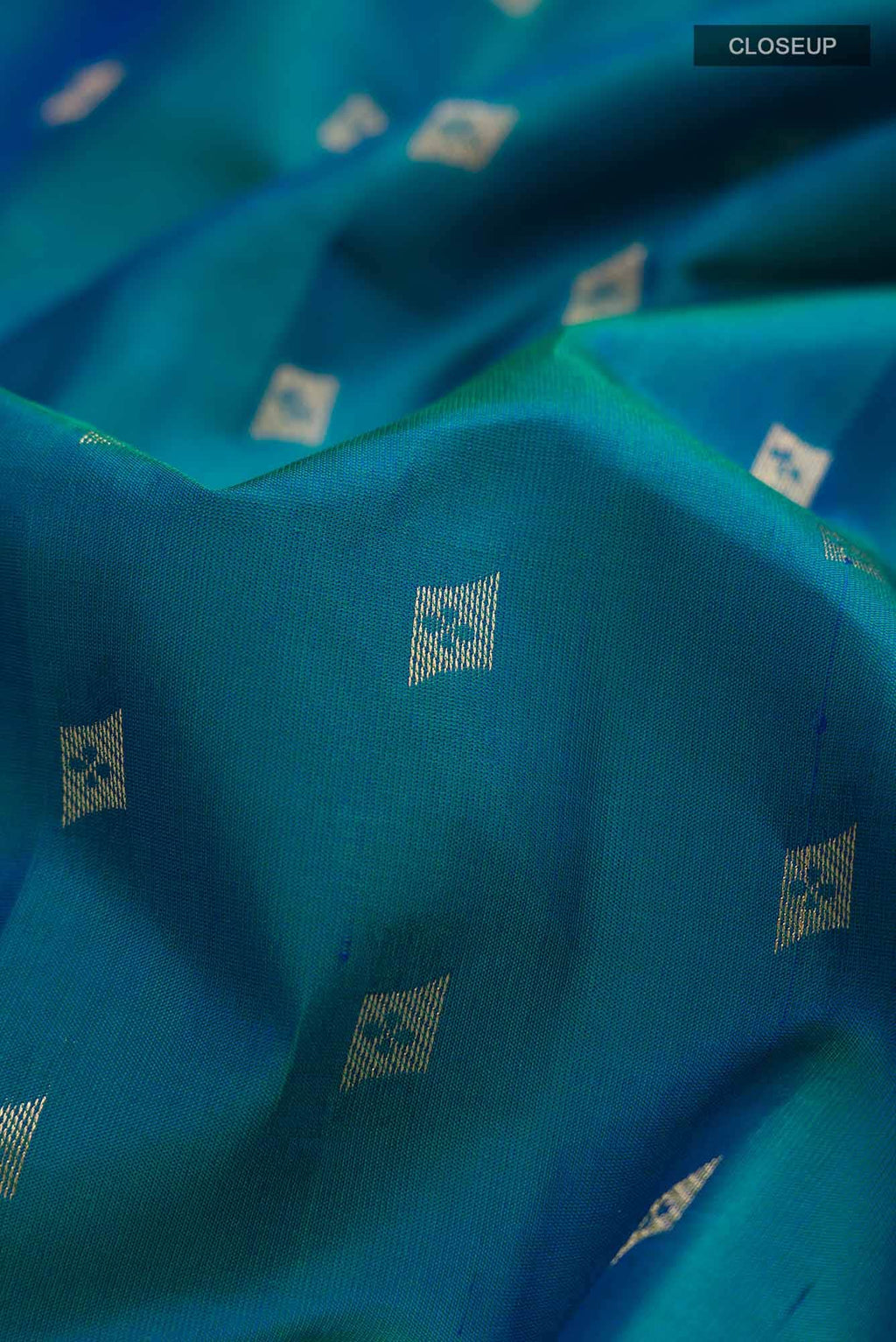 Blue with Green Dual Tone Kanchipuram Silk Saree