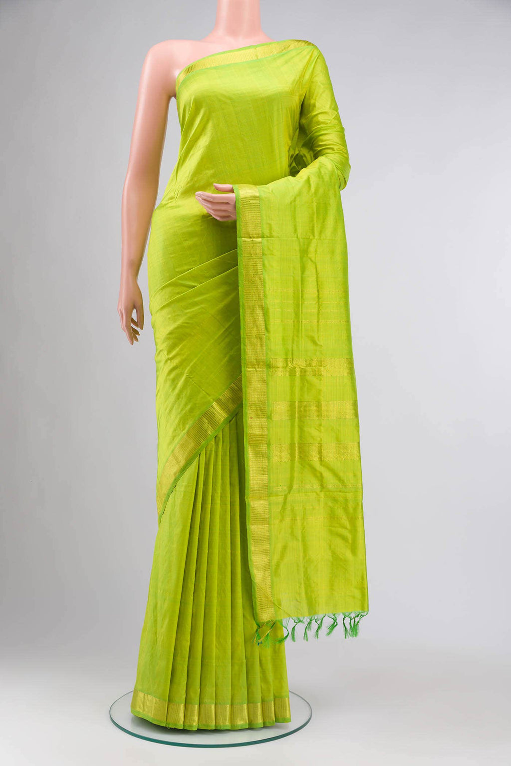 Parrot Green Kanchipuram Silk Nine Yards Saree