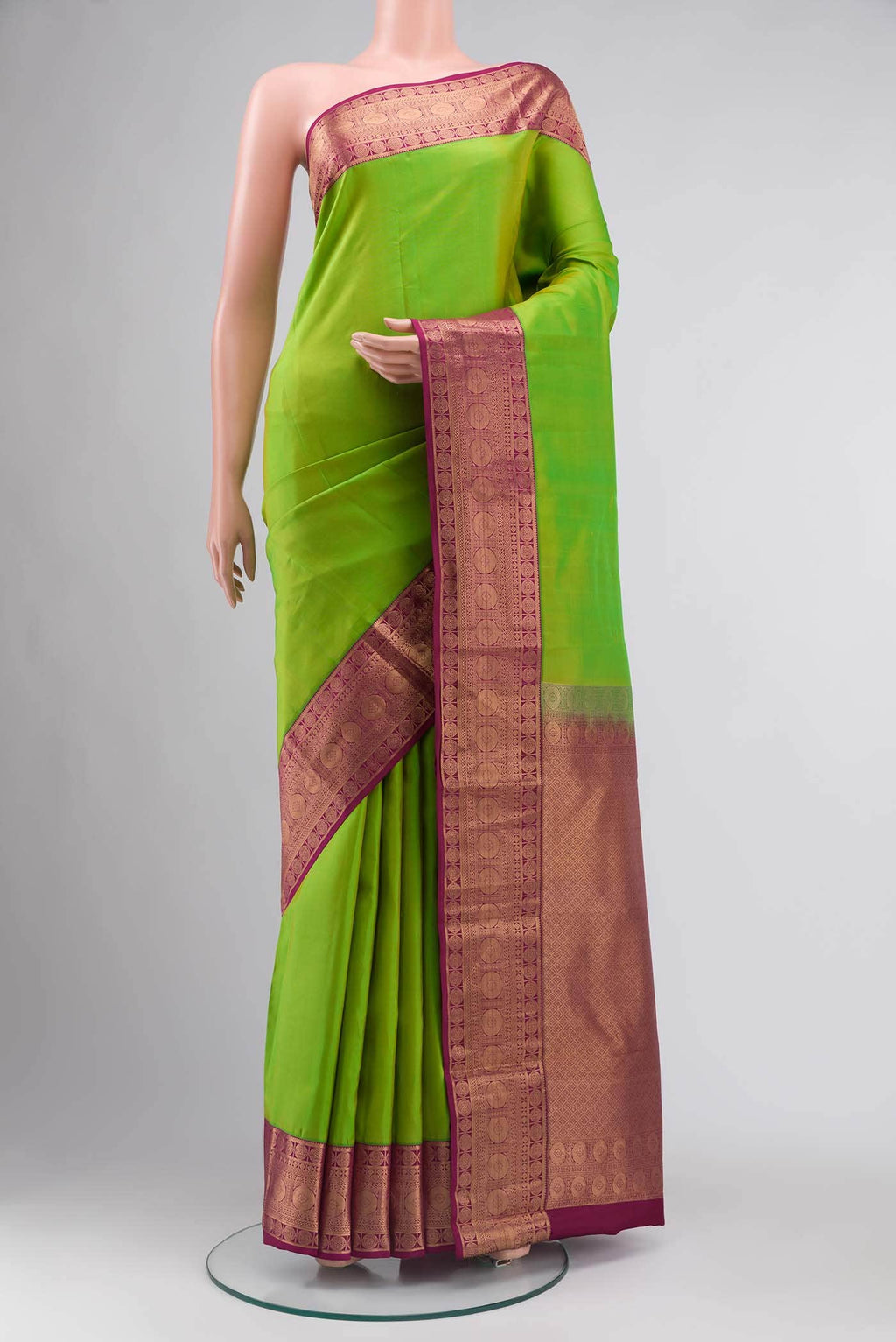 Parrot Green Kanchipuram Silk Saree