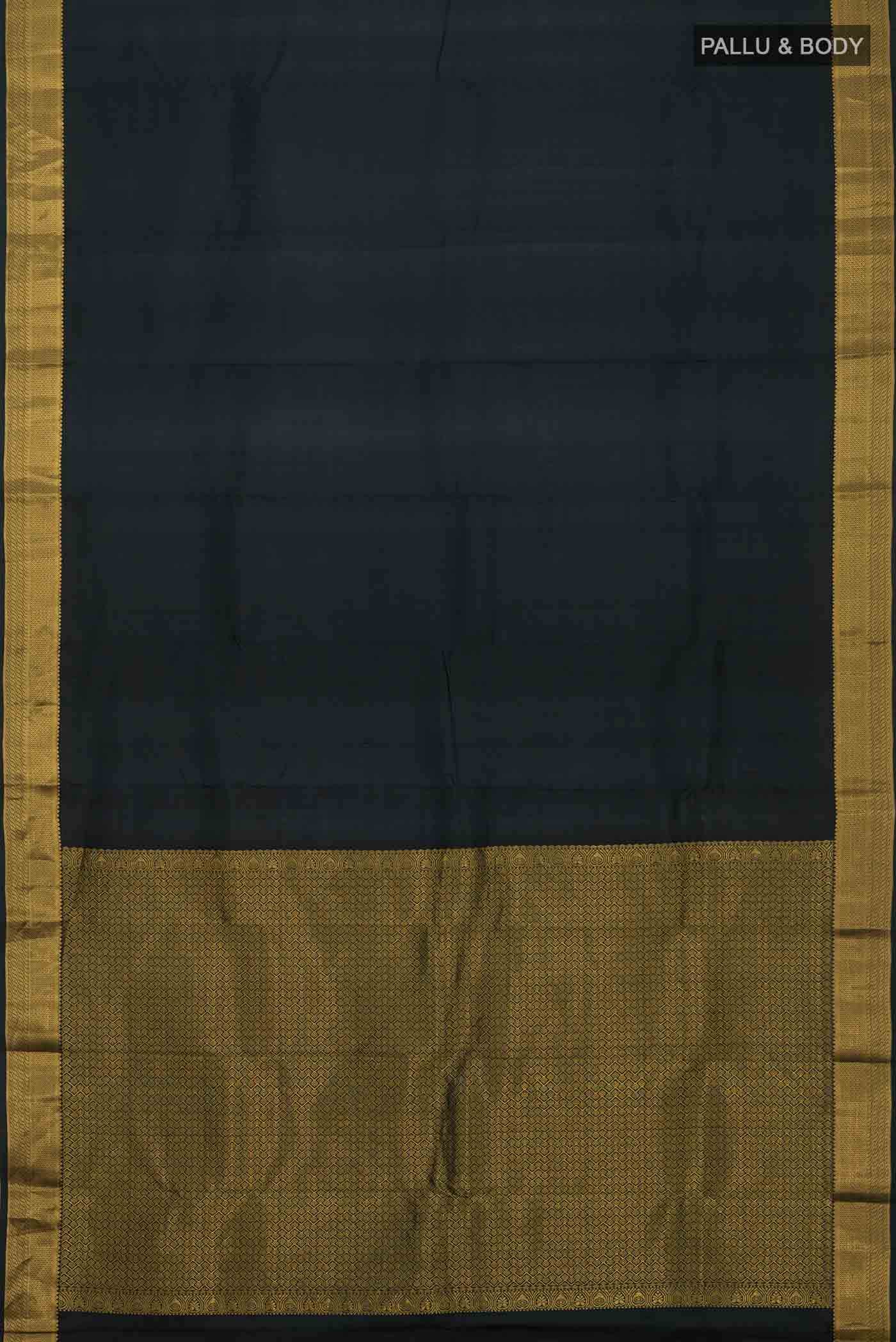 Bottle Green Kanchipuram Silk Saree