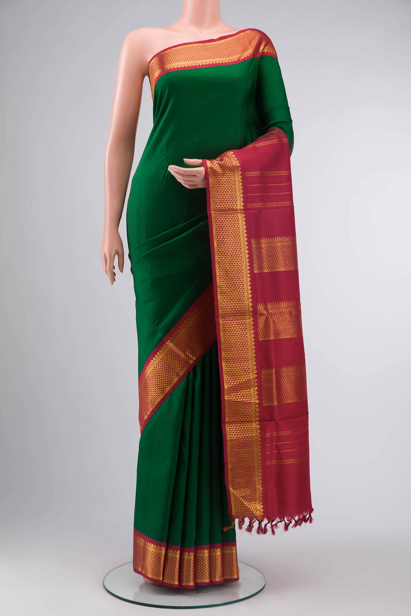 Pure Silk Pure Zari Green Kanchipuram Nine Yards Saree
