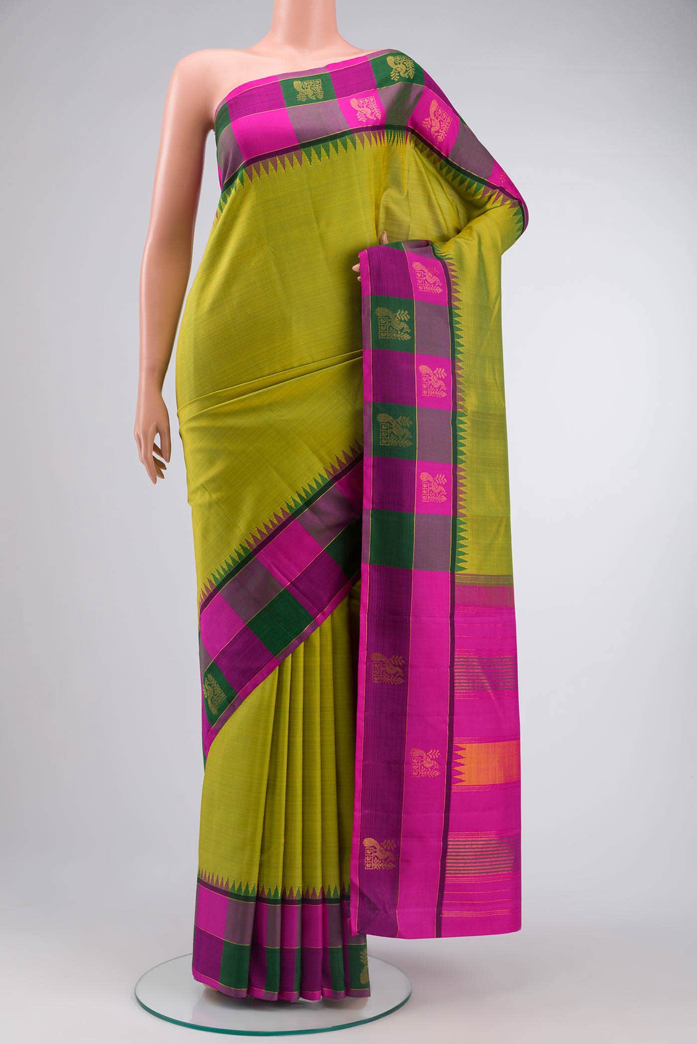 Mehandi Green Kanchipuram Silk Saree