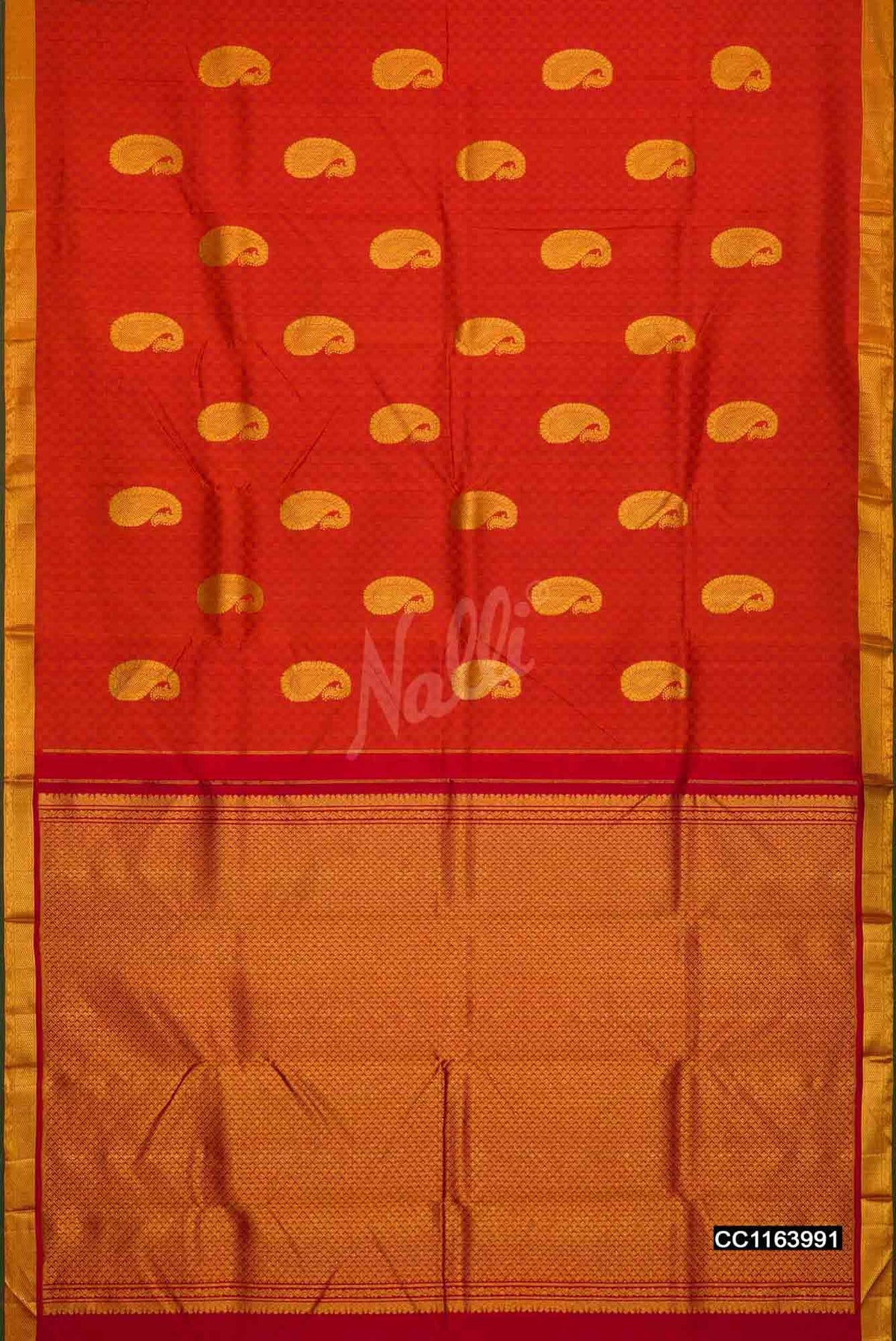 Maroon with Orange Dual Tone Kanchipuram Silk Saree