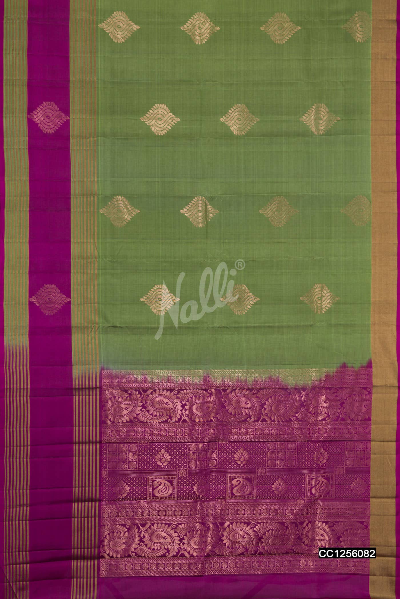 Magenta Kanchipuram Silk Saree