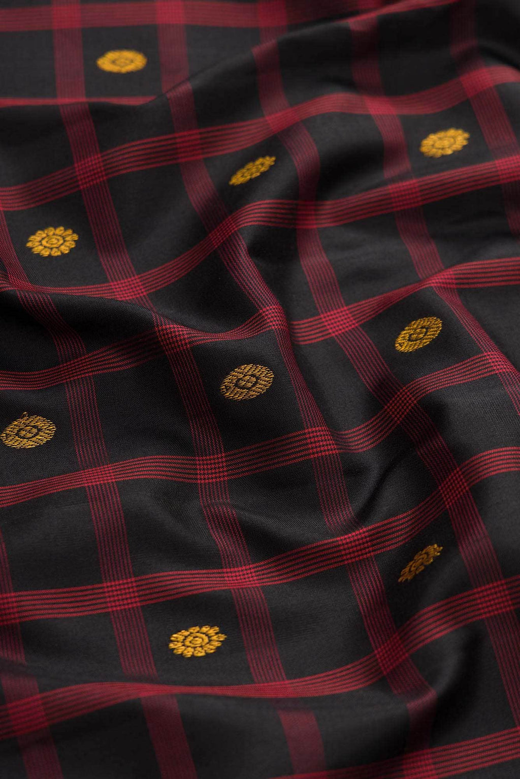 Black Dual Tone Gadwal Silk Saree