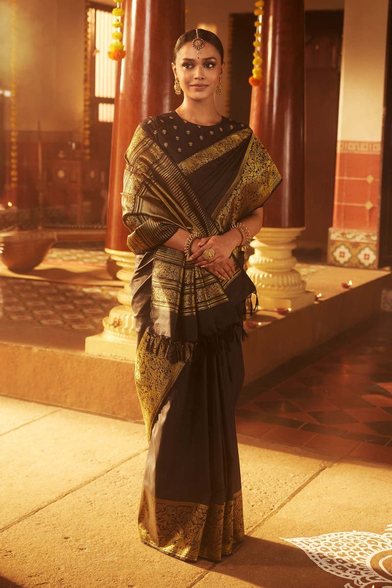 Gajagamini  -Black Kanchipuram Silk Saree