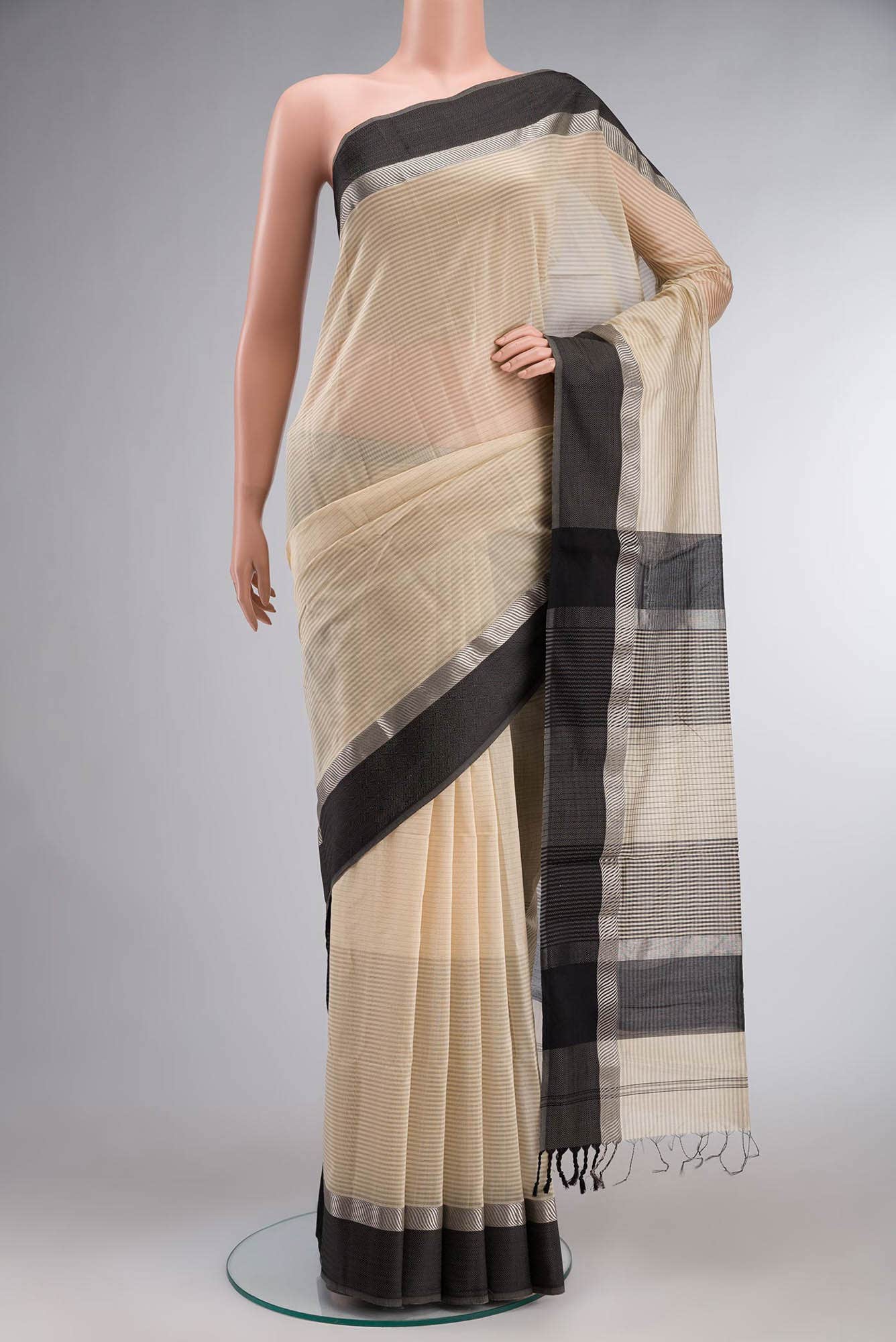 Beige Maheshwari Silk Cotton Saree