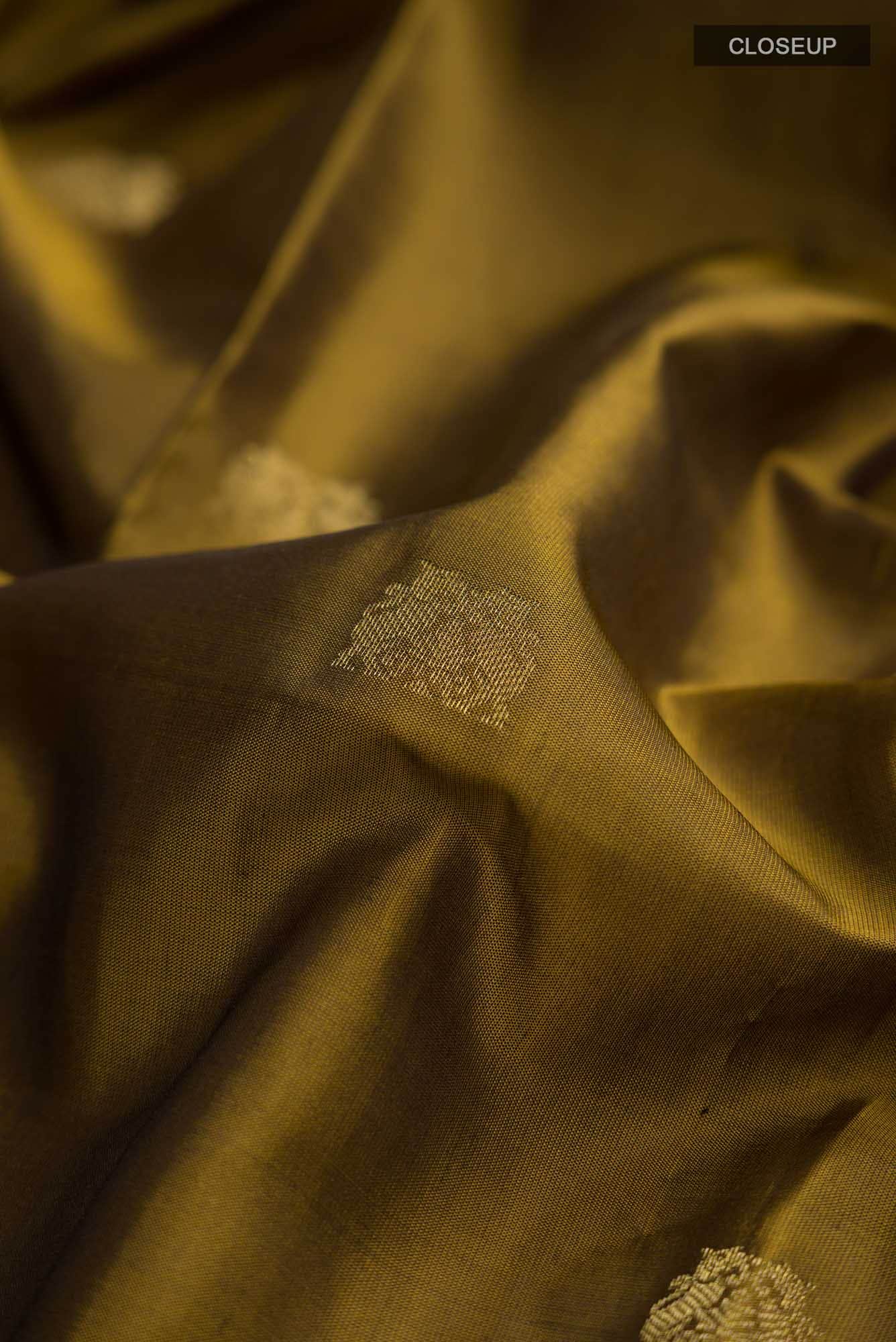 Mehandi Green Kanchipuram Silk Saree