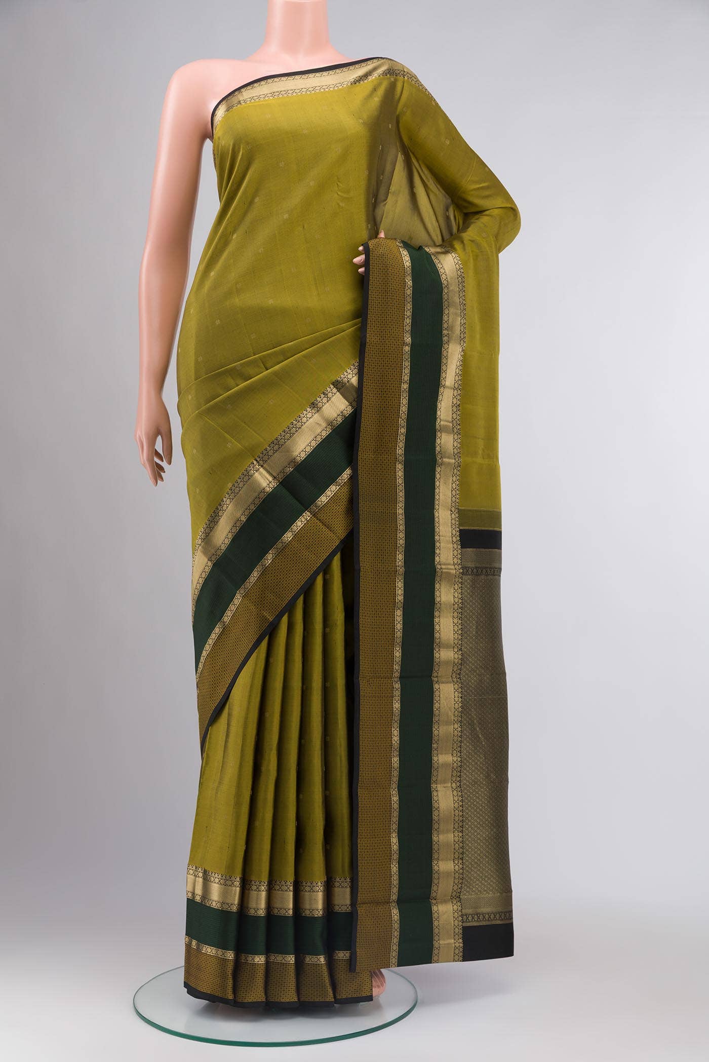 Mehandi Green Kanchipuram Silk Saree