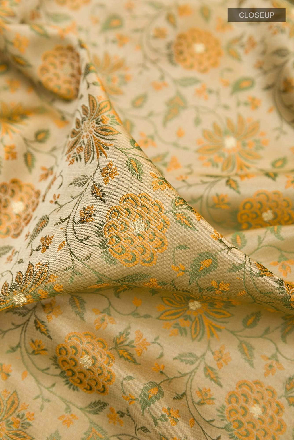 Beige Banarasi Tanchoi Silk Saree