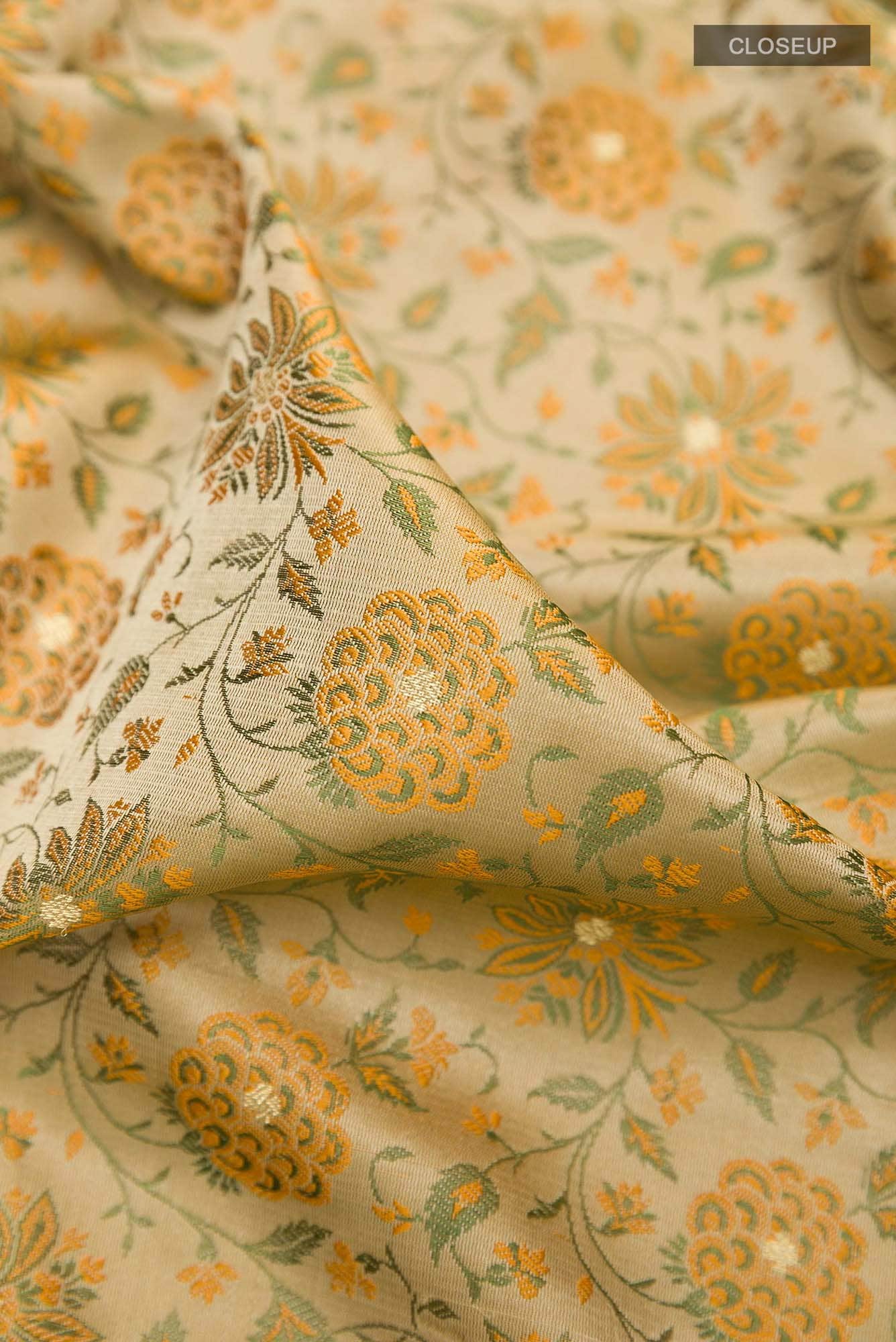 Beige Banarasi Tanchoi Silk Saree