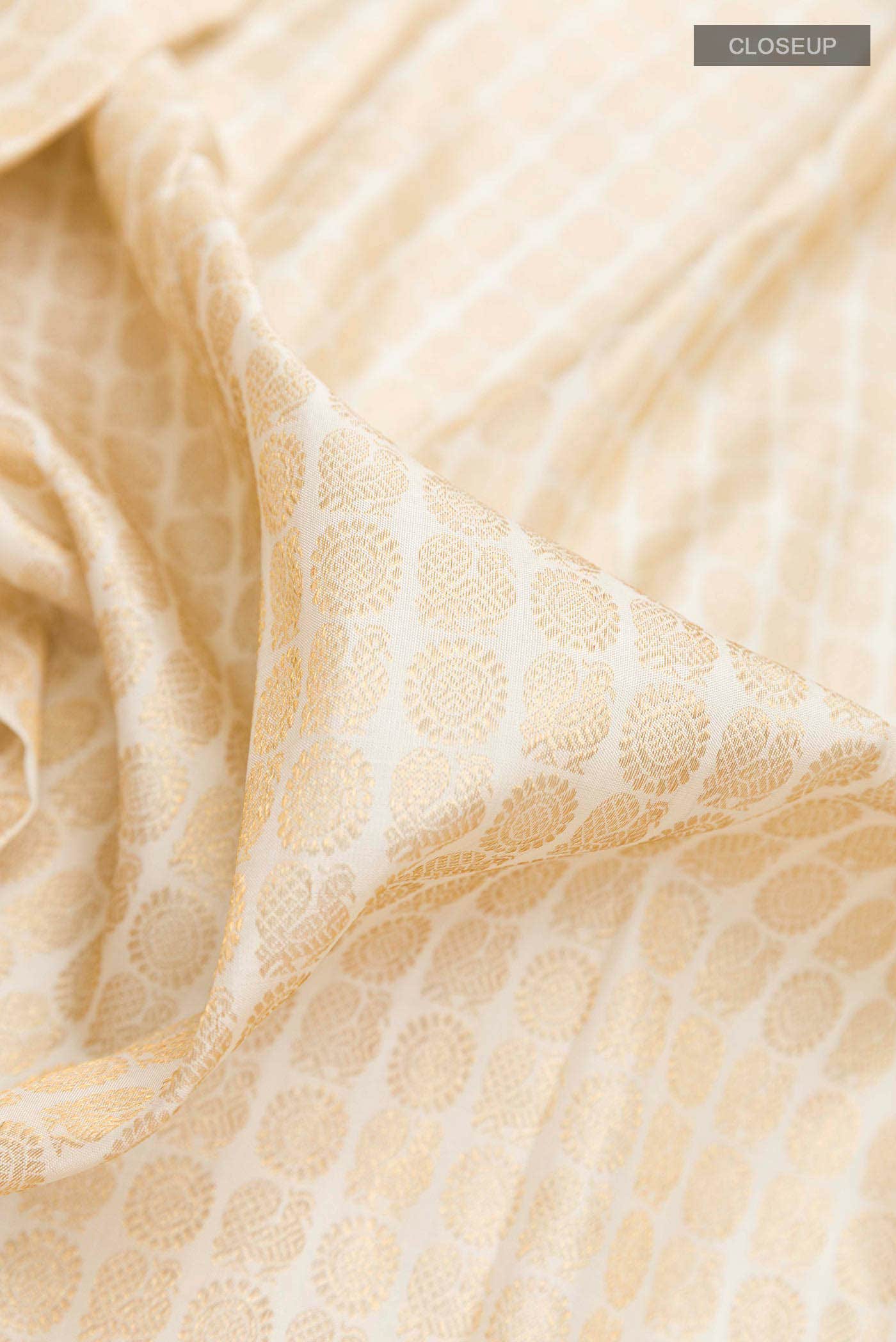 Off White Kanchipuram Silk Saree