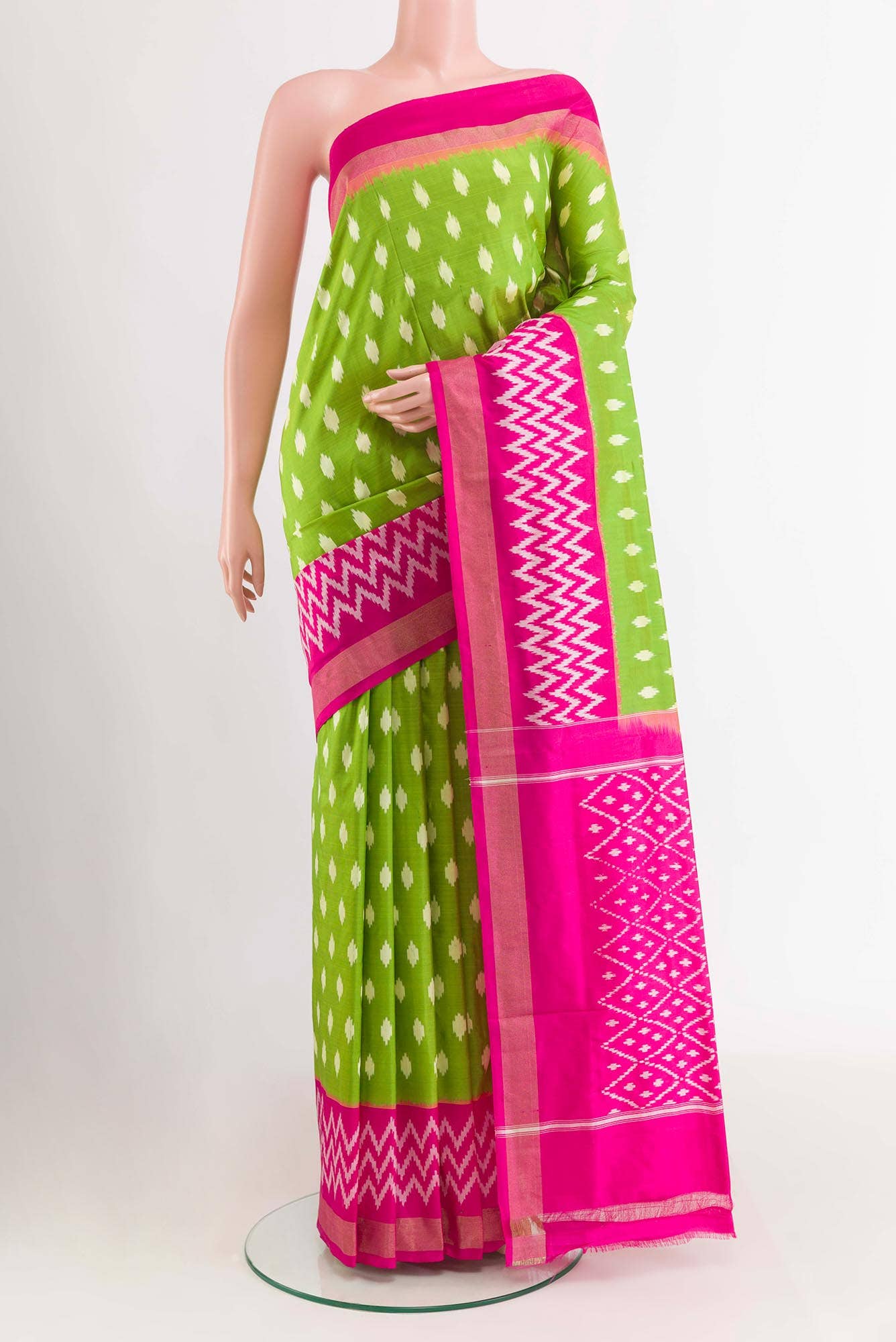 Green Dual Tone Pochampally Saree